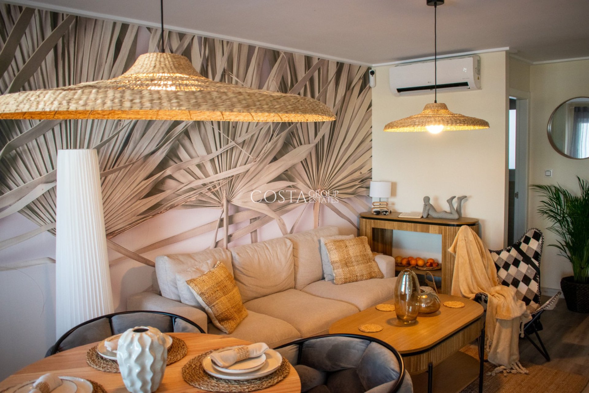 Odsprzedaż - Dom -
Torrevieja - Torrevieja Centro