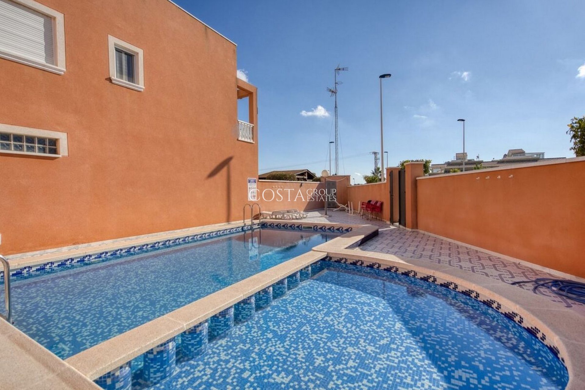 Odsprzedaż - Dom -
Torrevieja