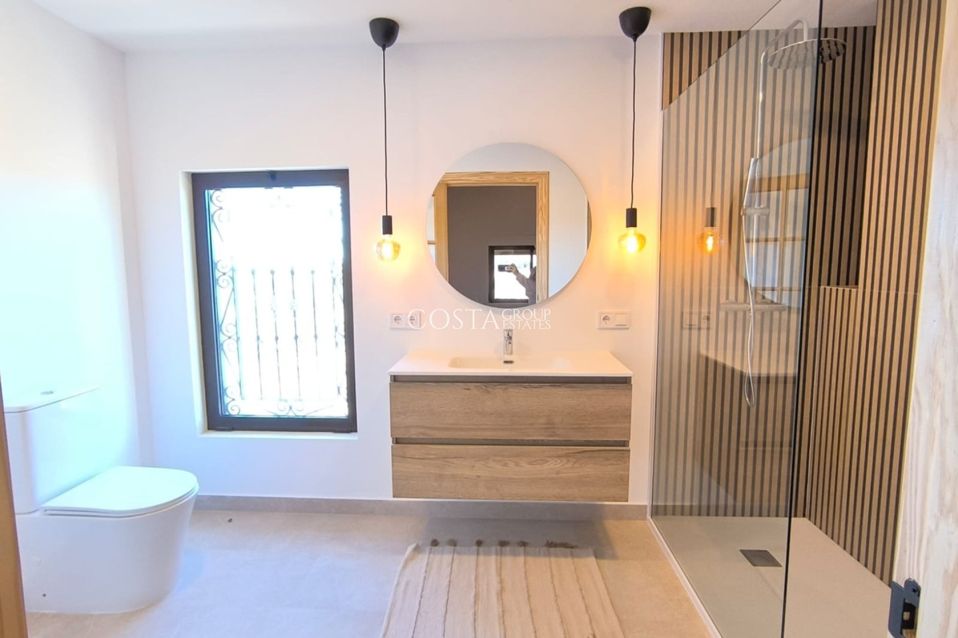 Odsprzedaż - Willa -
Abanilla - Abanilla Centro