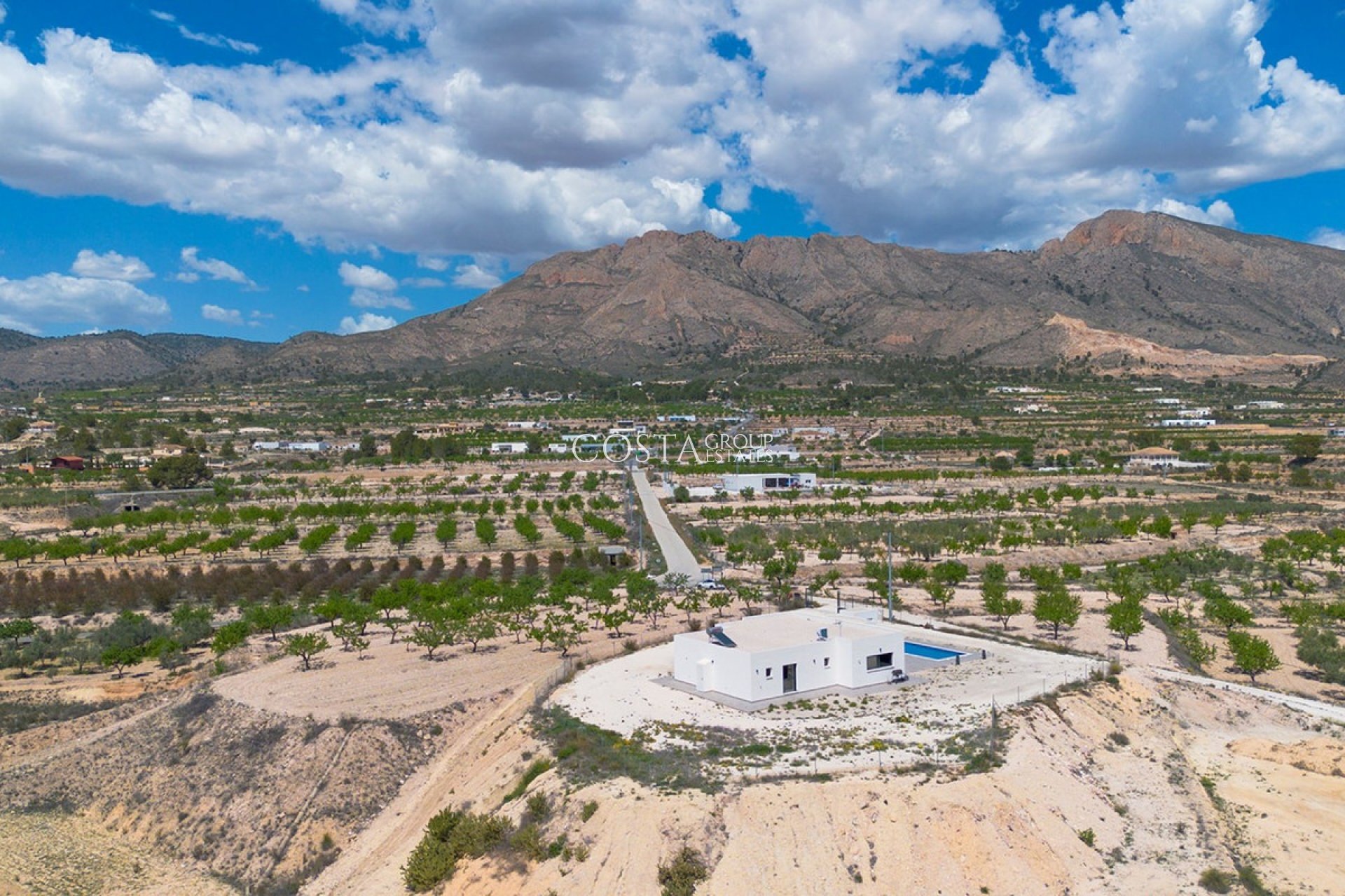 Odsprzedaż - Willa -
Abanilla - Macisvenda