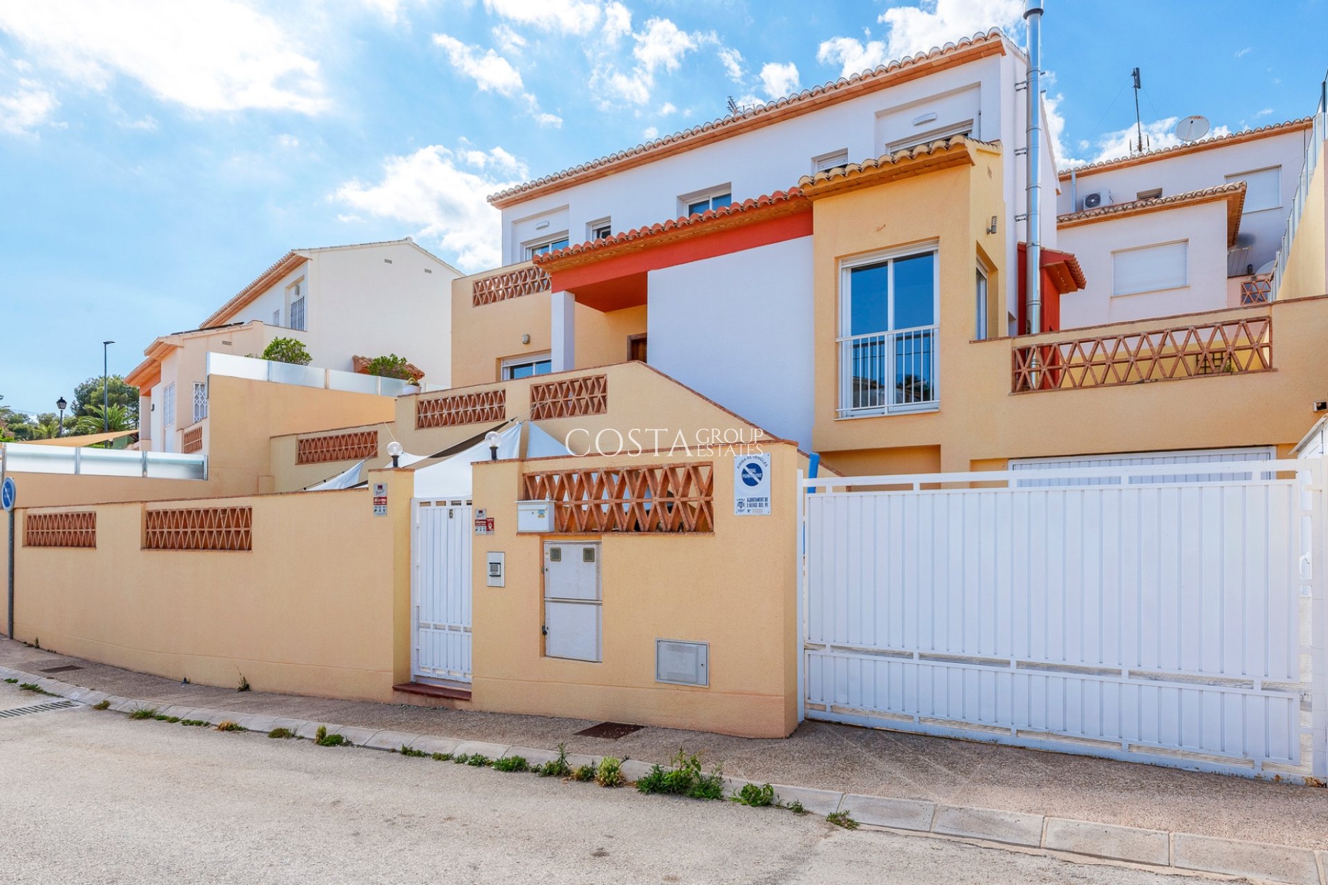 Odsprzedaż - Willa -
Alfas del Pí