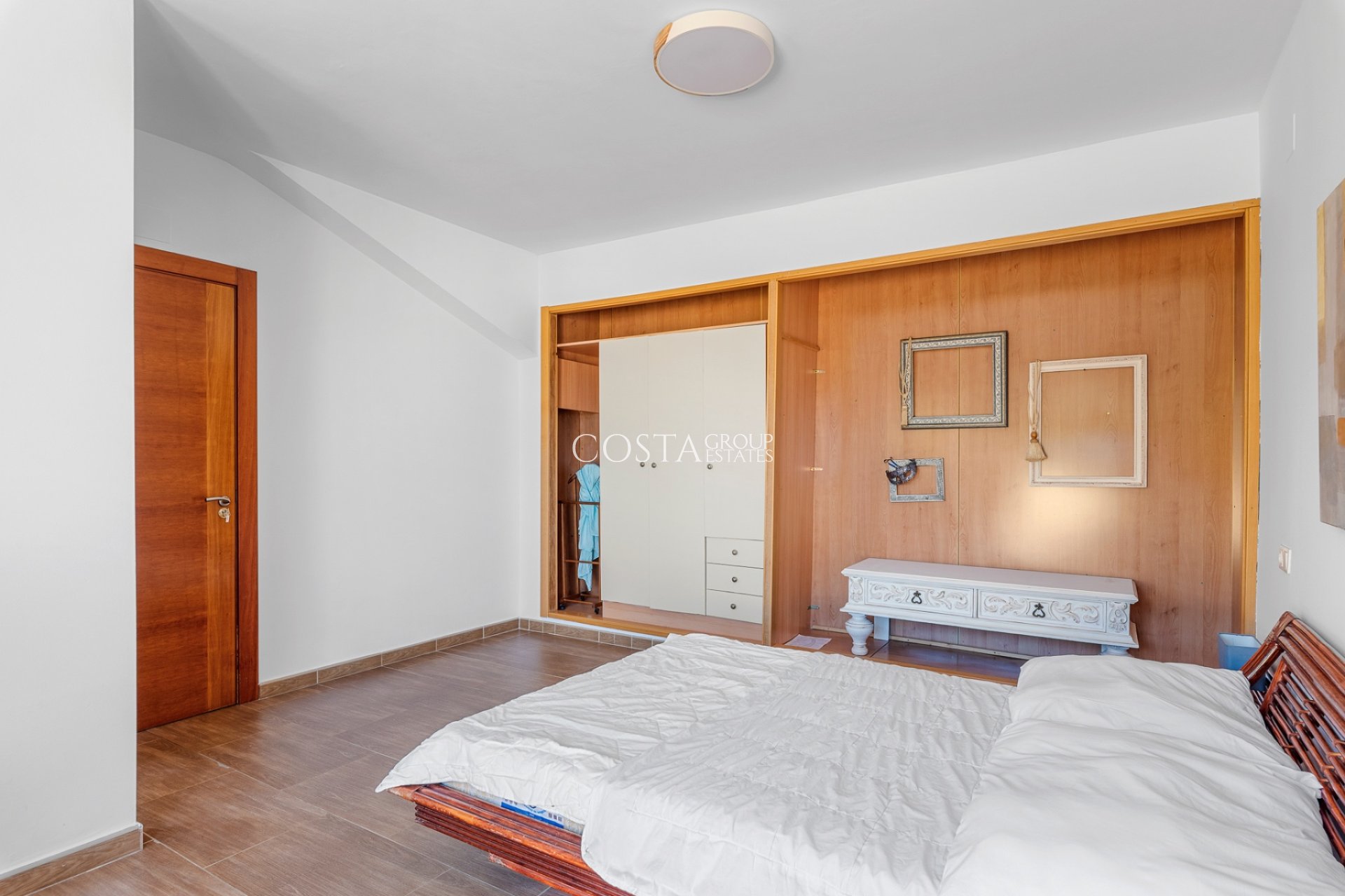 Odsprzedaż - Willa -
Alfas del Pí