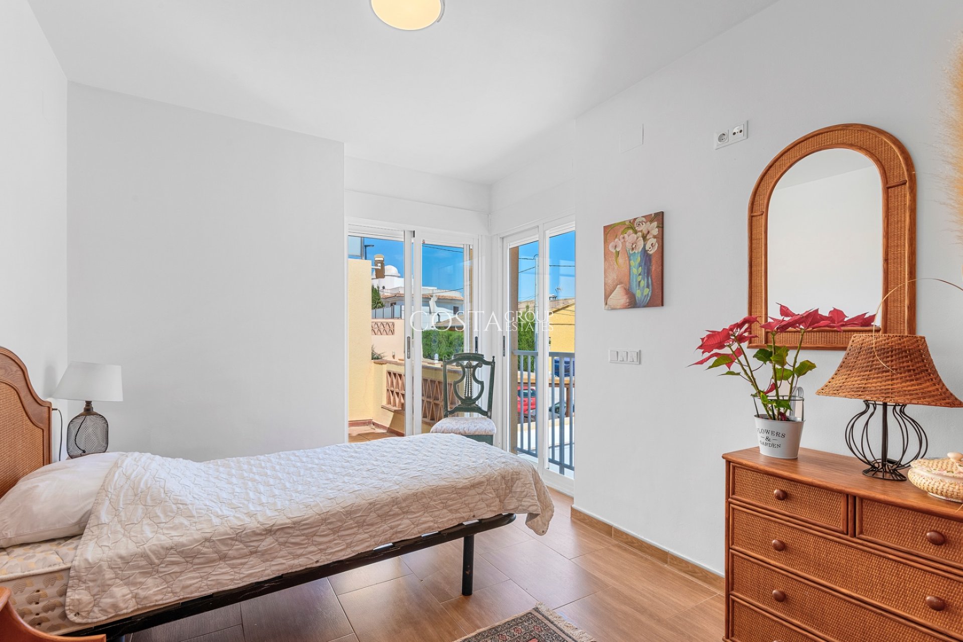 Odsprzedaż - Willa -
Alfas del Pí