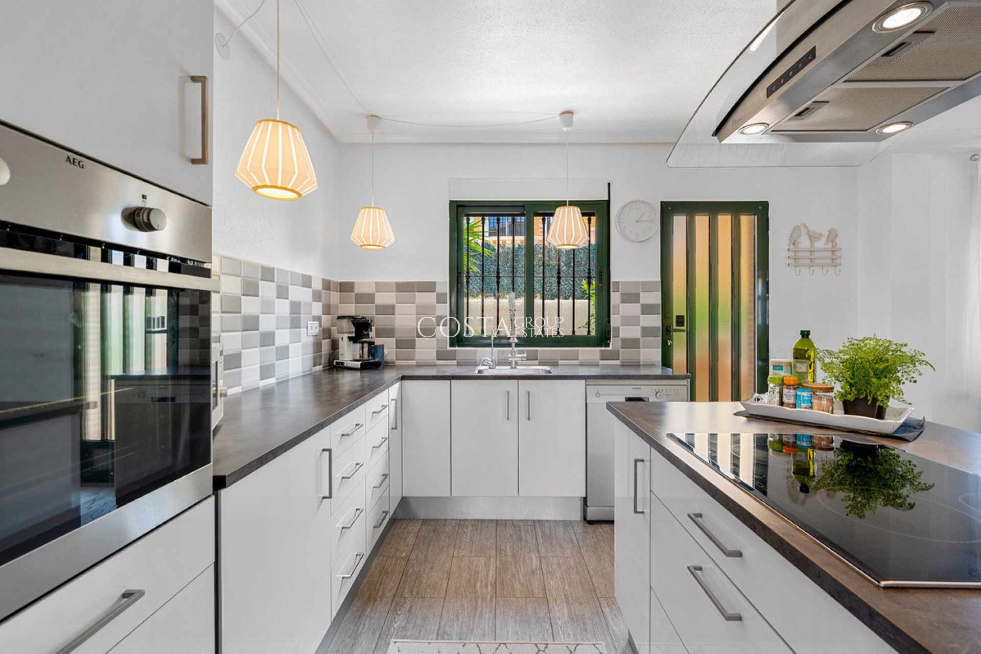 Odsprzedaż - Willa -
Algorfa - Algorfa Centro