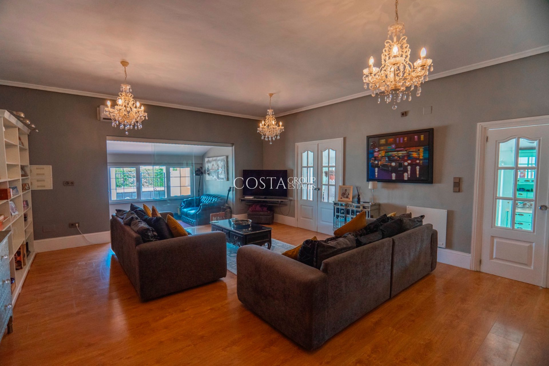 Odsprzedaż - Willa -
Almoradí - Heredades