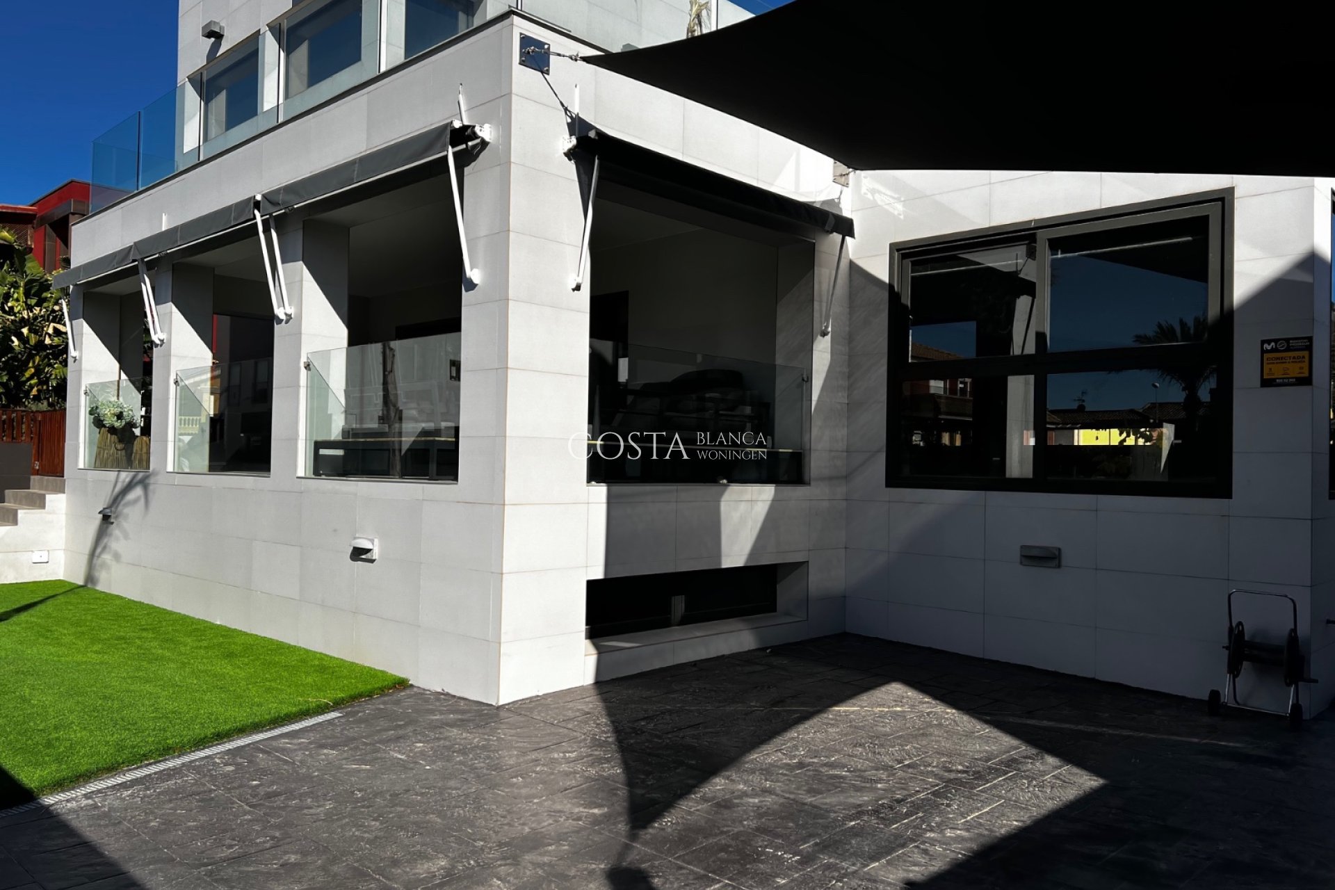 Odsprzedaż - Willa -
Almoradí