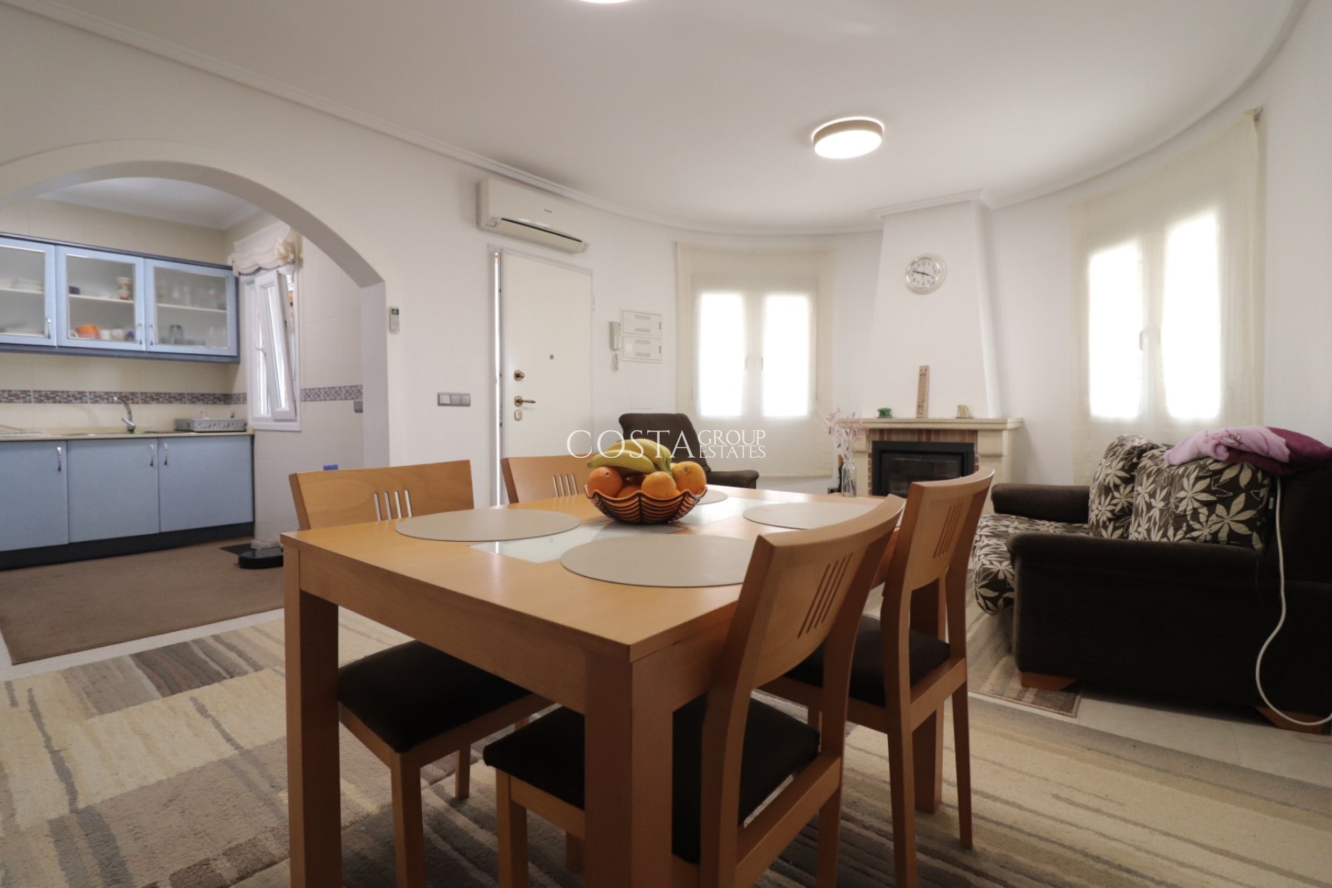 Odsprzedaż - Willa -
Benijofar - Monte Azul