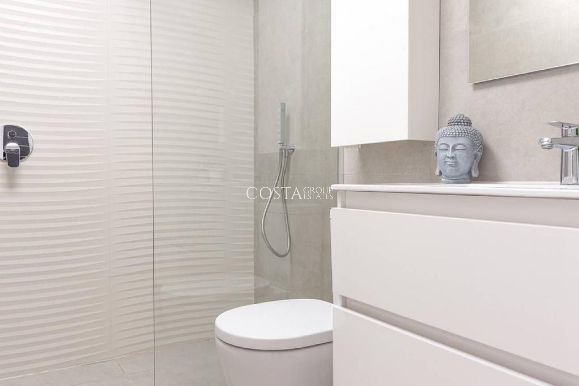 Odsprzedaż - Willa -
Benijofar