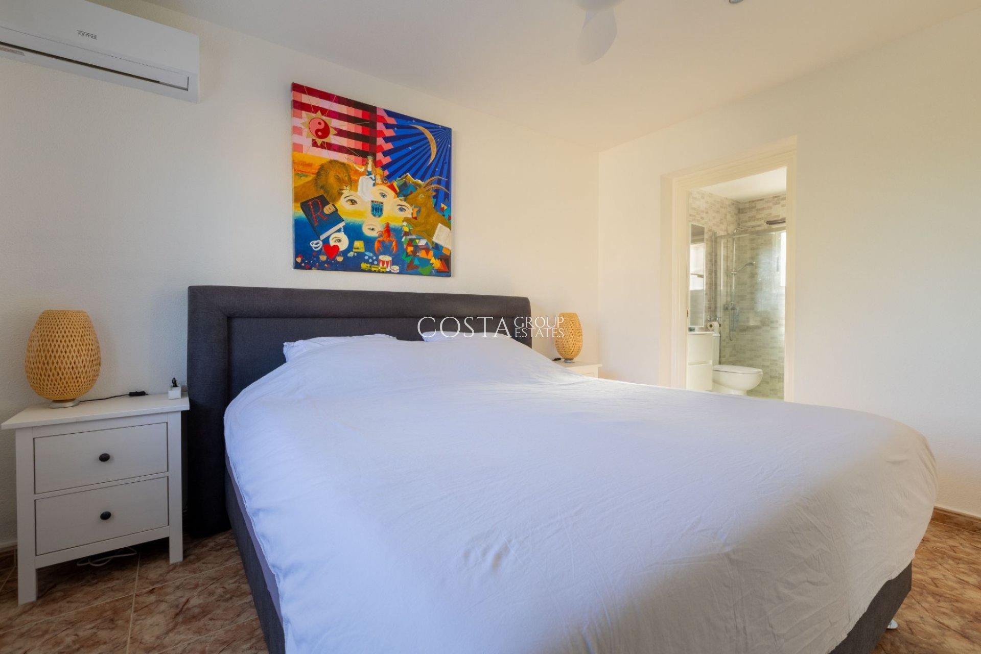 Odsprzedaż - Willa -
Benijofar