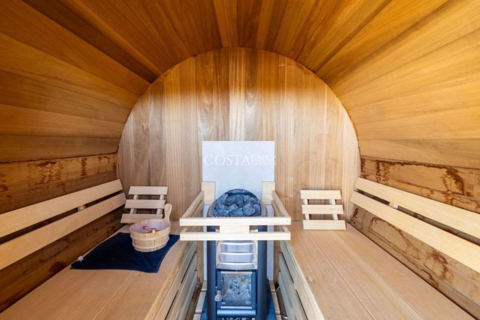 Odsprzedaż - Willa -
Benijofar