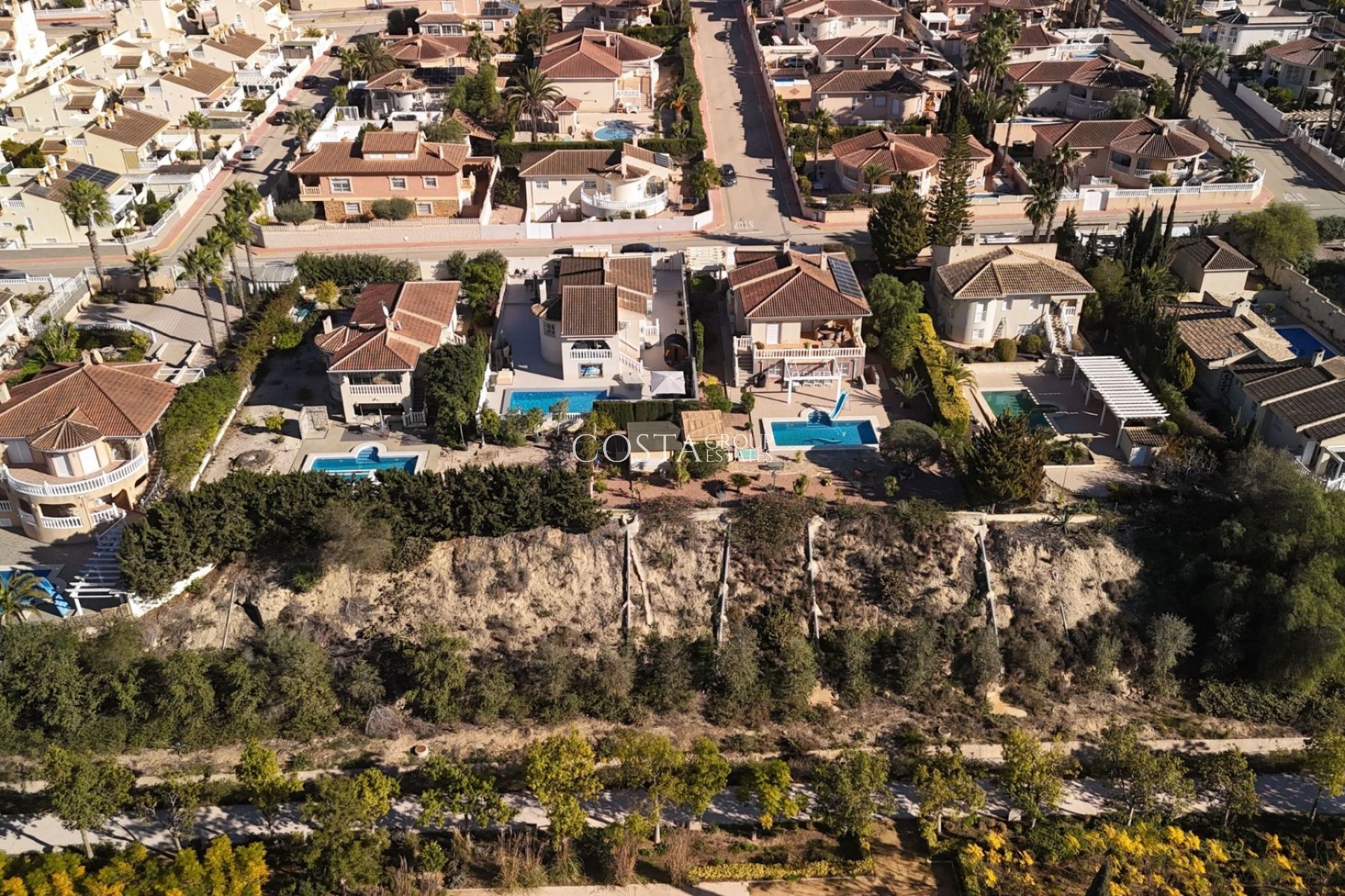 Odsprzedaż - Willa -
Benijofar