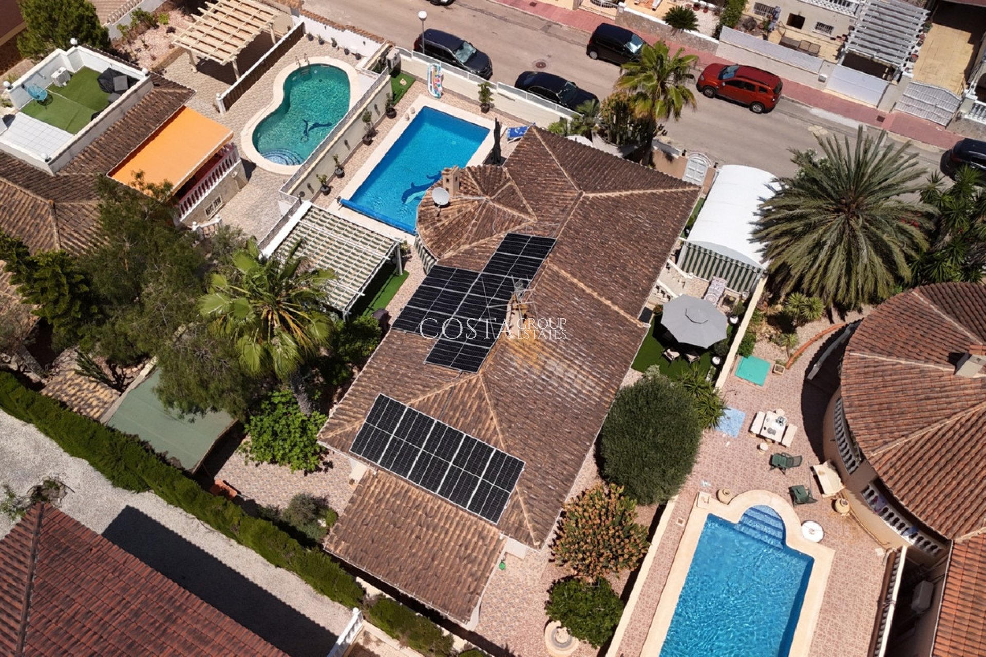 Odsprzedaż - Willa -
Benijofar