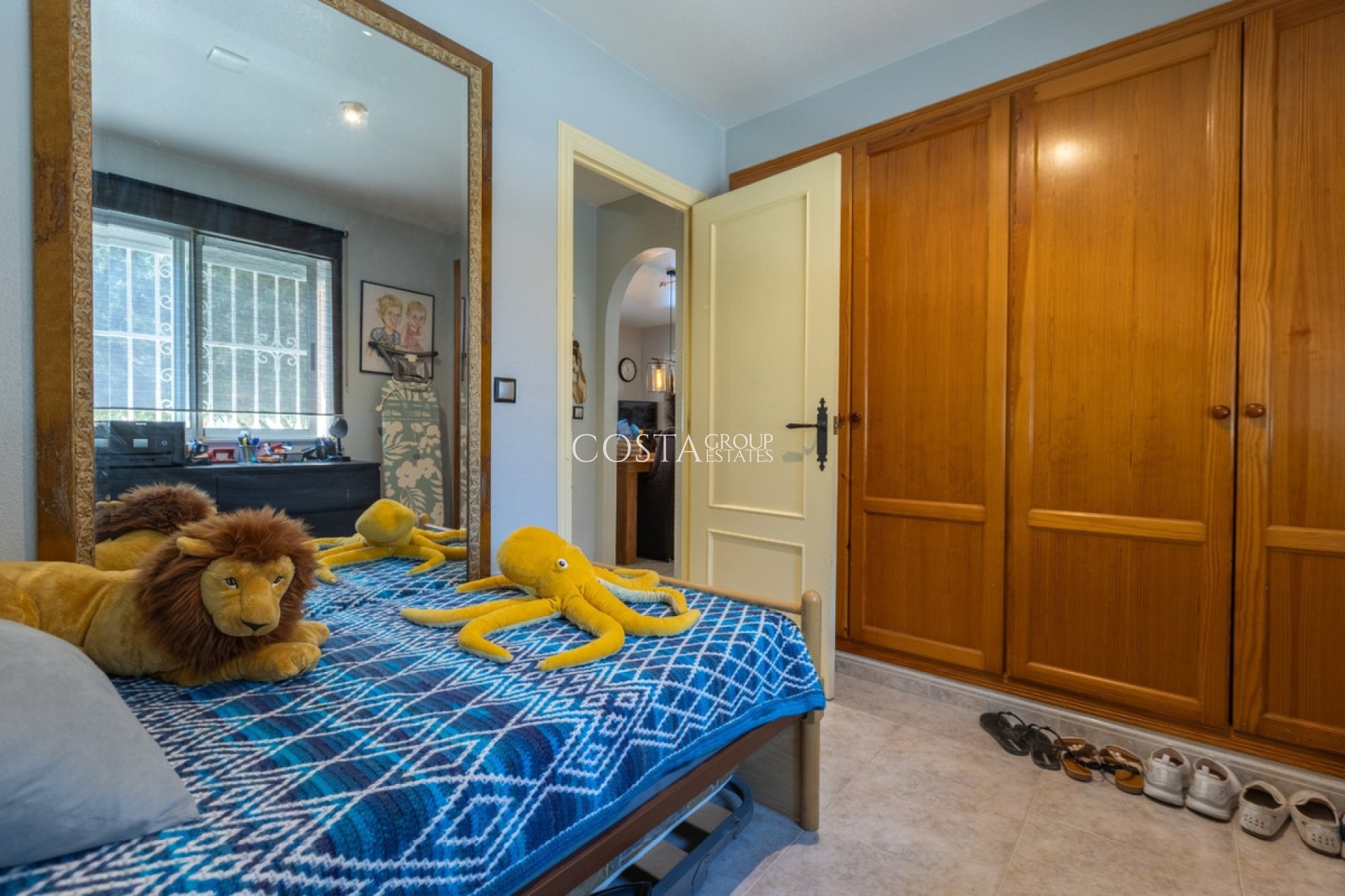 Odsprzedaż - Willa -
Benijofar