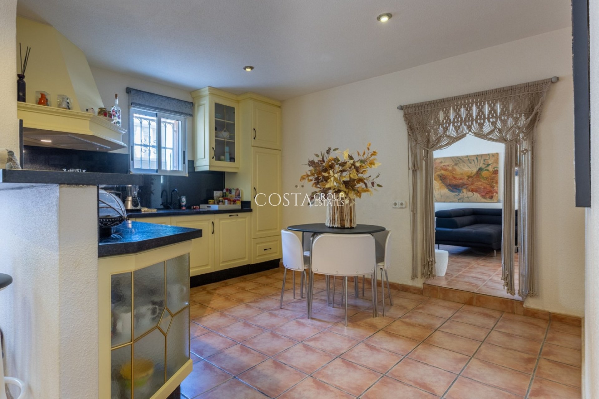 Odsprzedaż - Willa -
Benijofar