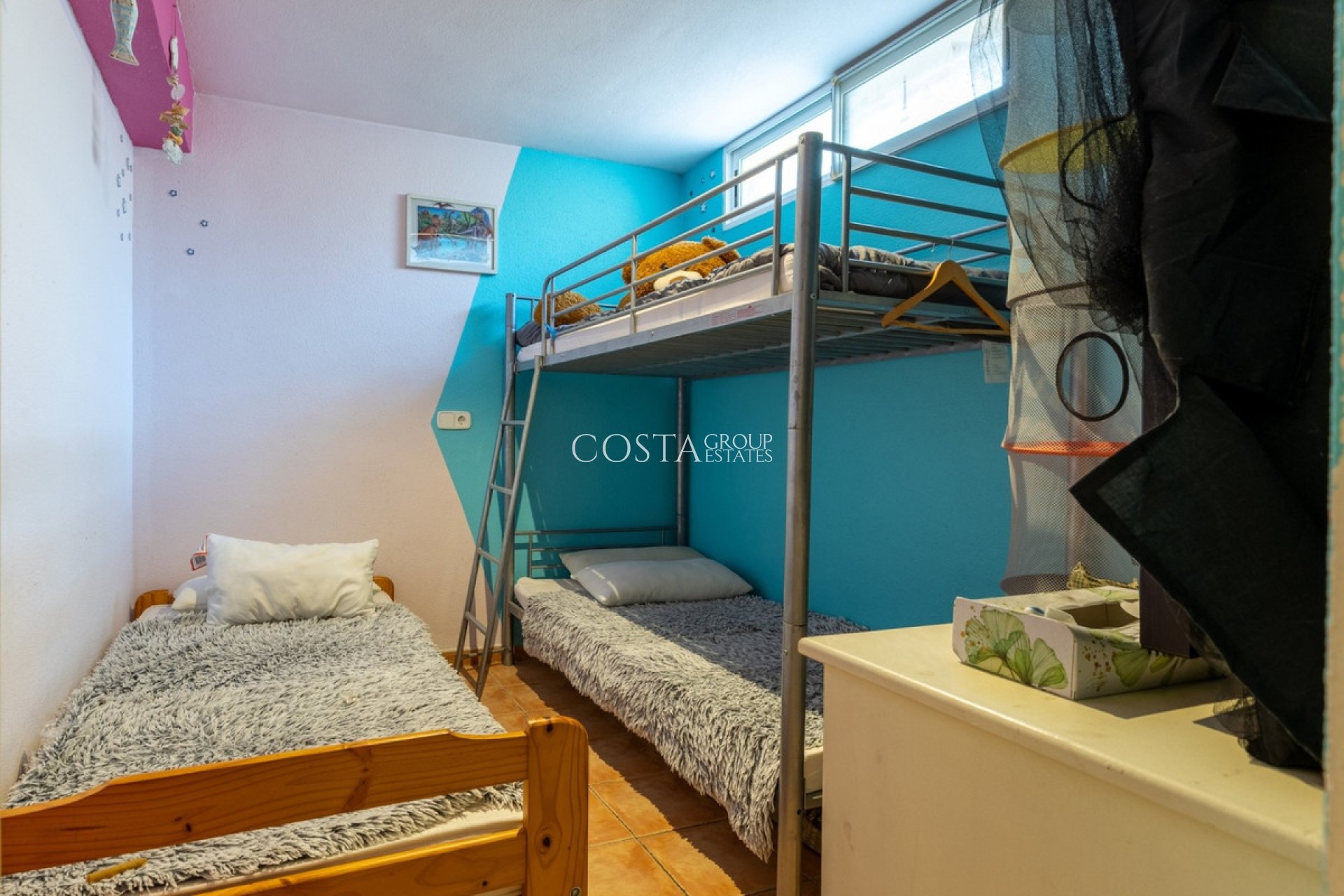 Odsprzedaż - Willa -
Benijofar