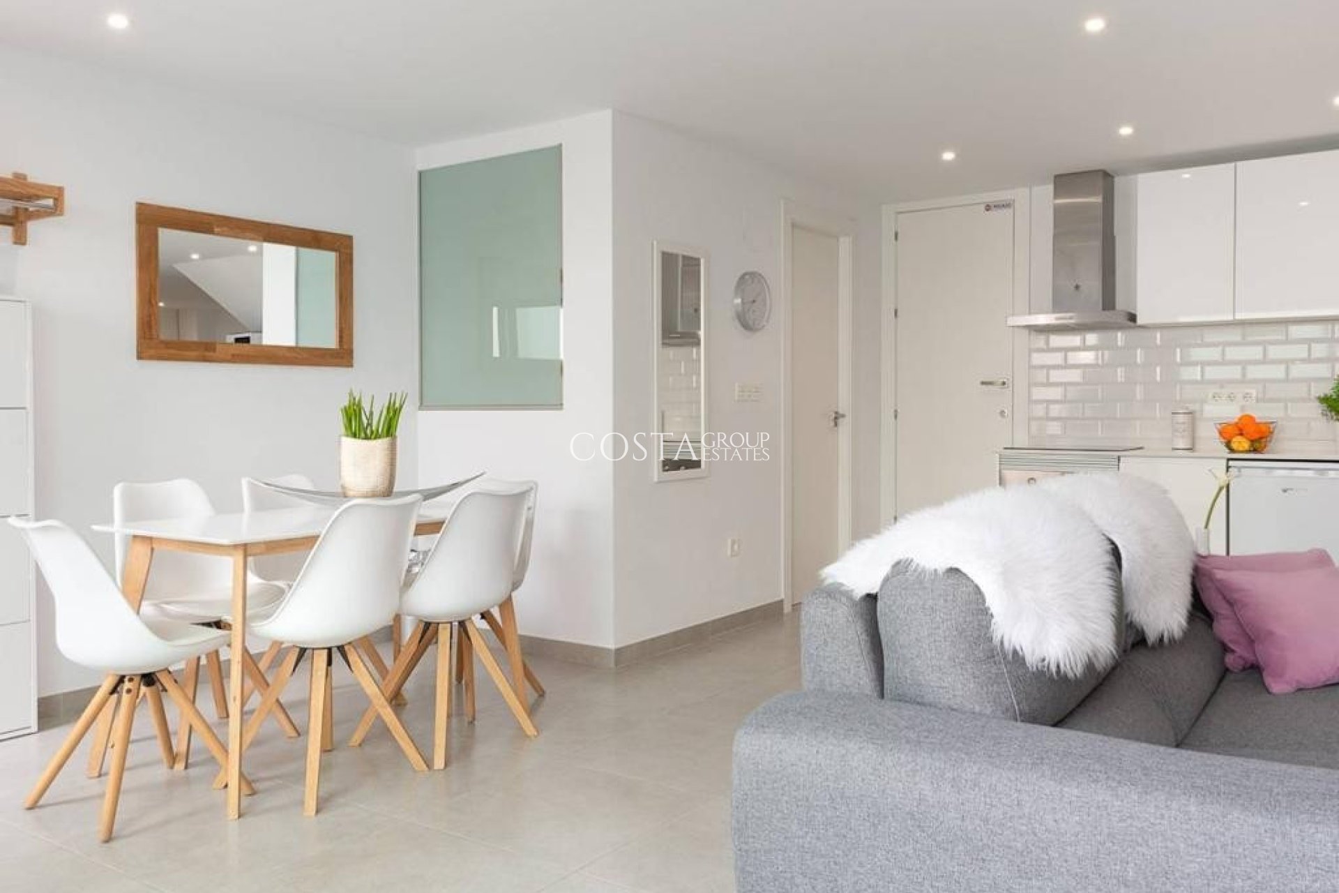 Odsprzedaż - Willa -
Benijofar