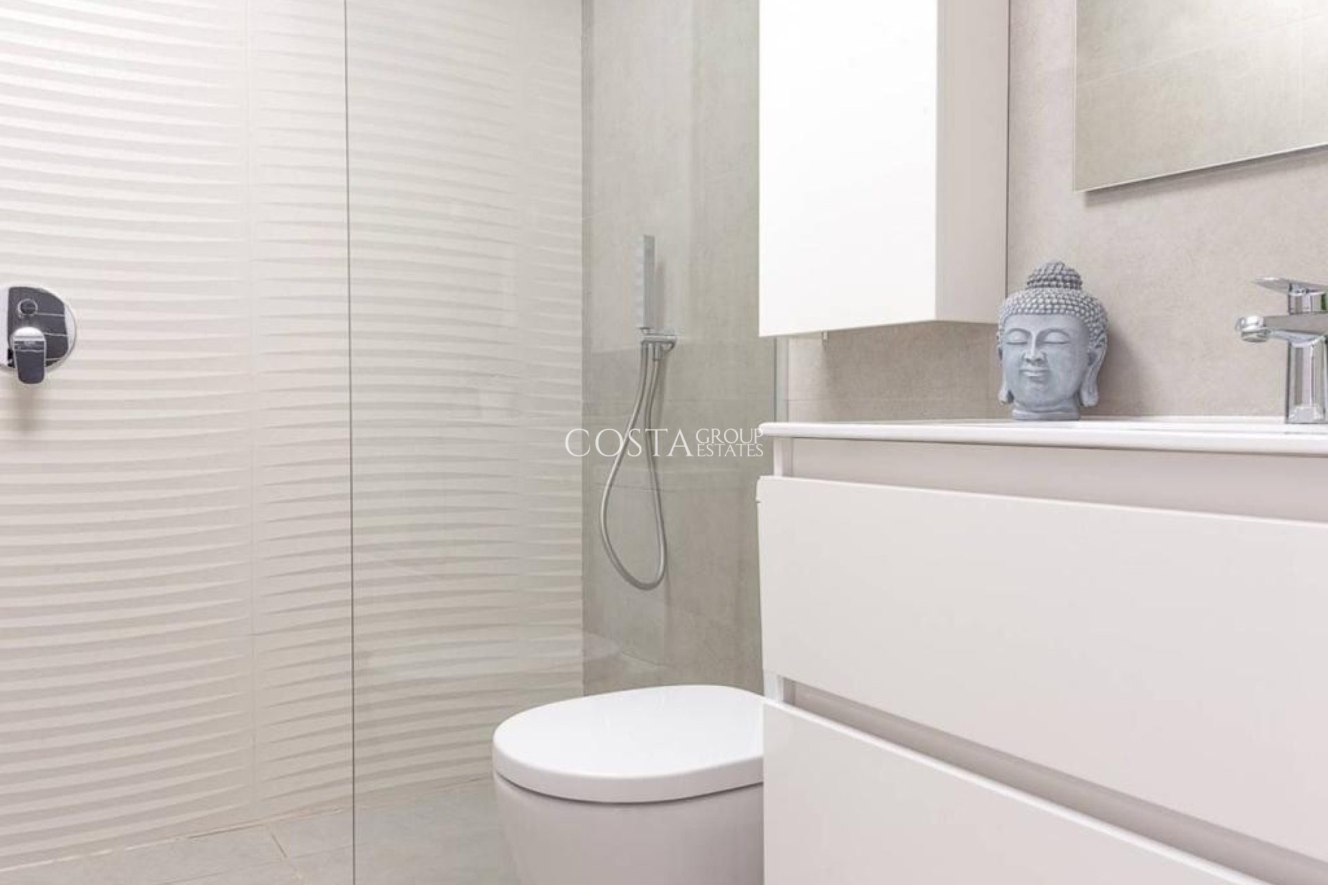 Odsprzedaż - Willa -
Benijofar