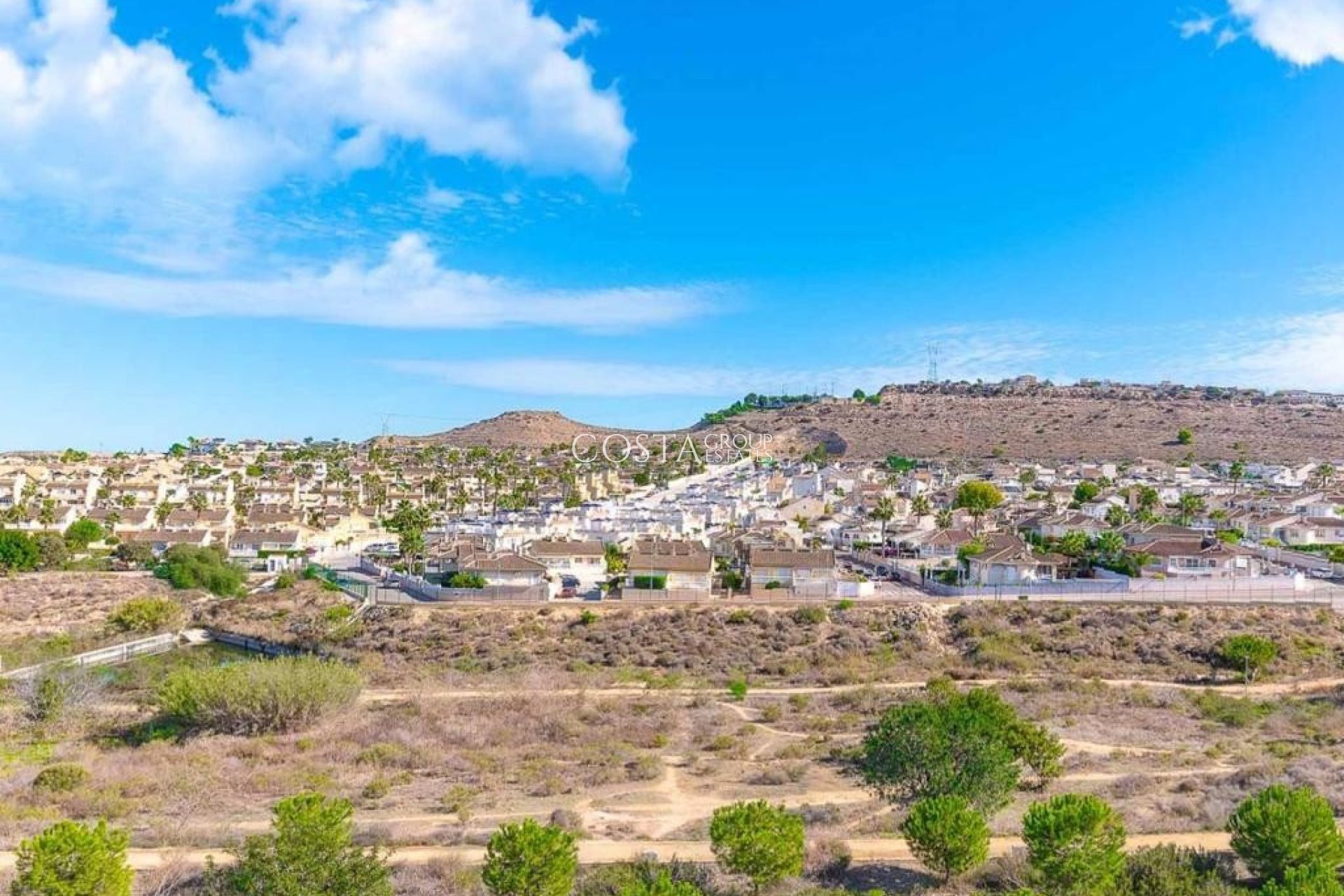 Odsprzedaż - Willa -
Benijofar