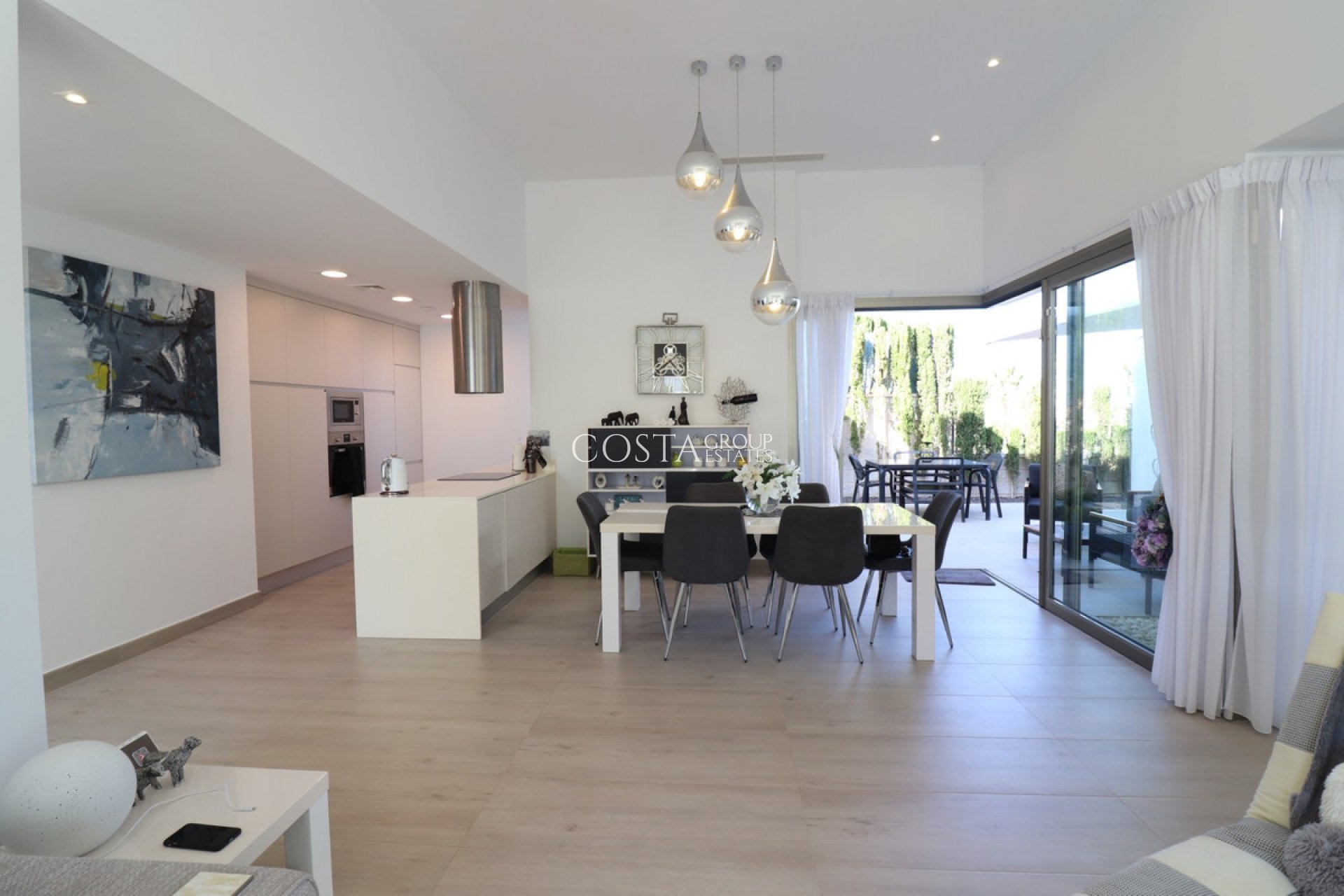 Odsprzedaż - Willa -
Benijofar