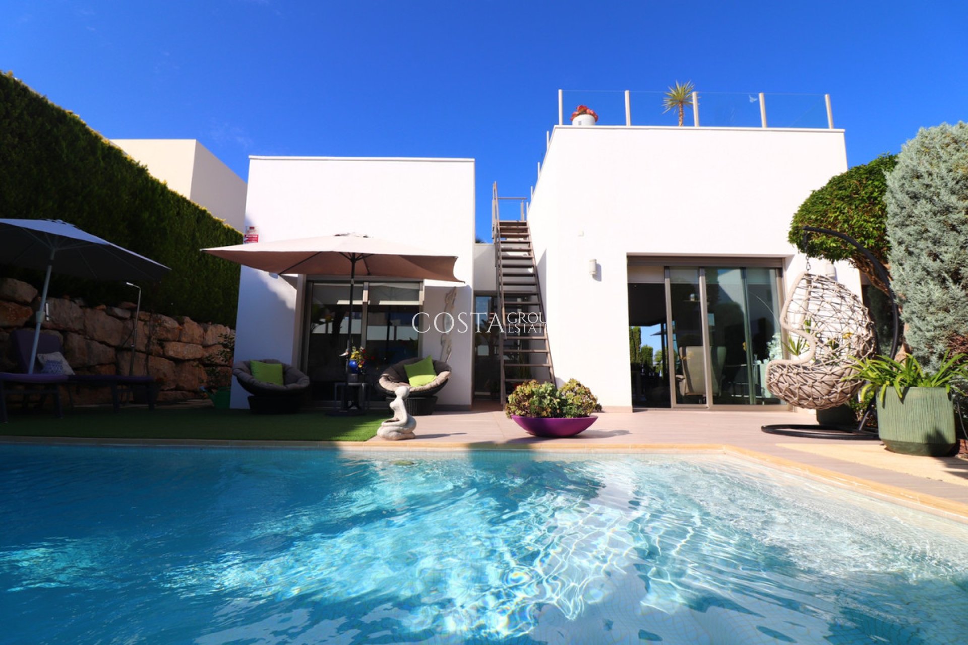 Odsprzedaż - Willa -
Benijofar