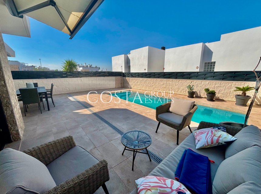 Odsprzedaż - Willa -
Benijofar