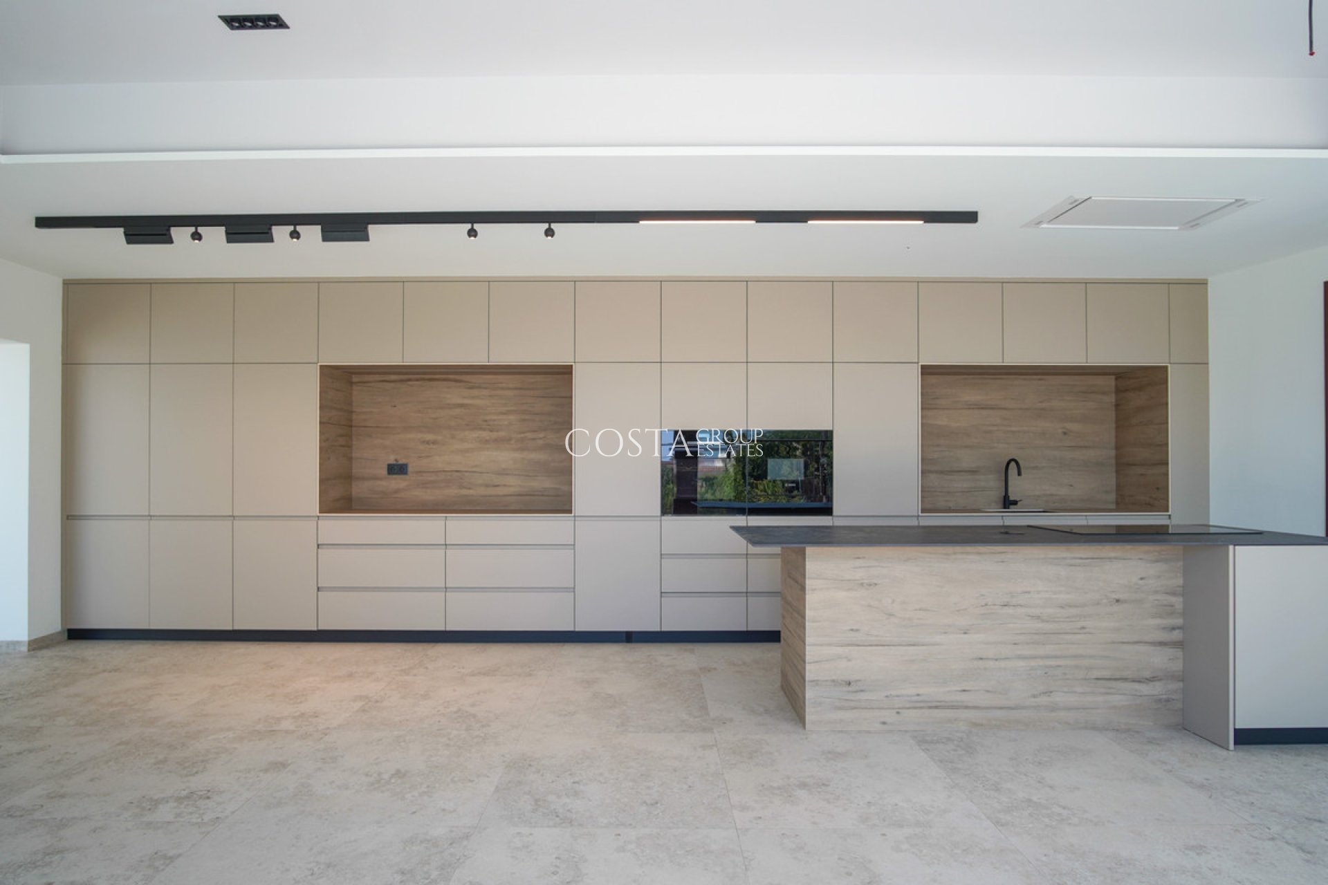 Odsprzedaż - Willa -
Benissa - Benissa Centro