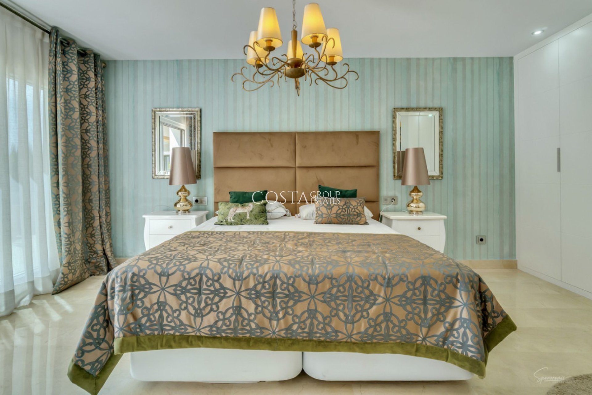 Odsprzedaż - Willa -
Benissa - Benissa Centro