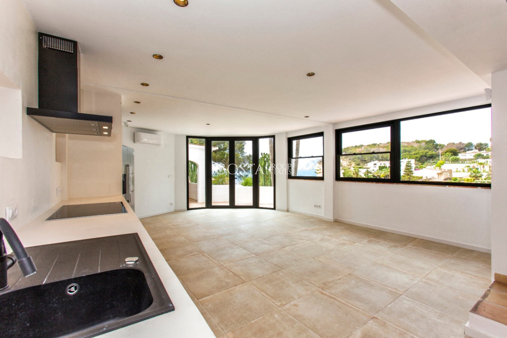 Odsprzedaż - Willa -
Benissa - Benissa Centro