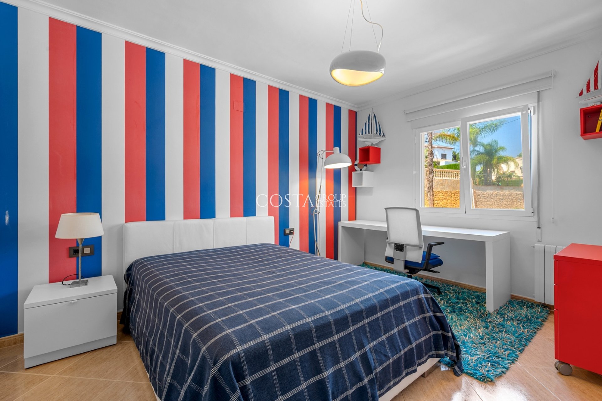 Odsprzedaż - Willa -
Benissa