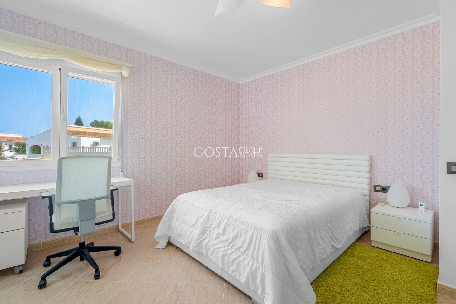 Odsprzedaż - Willa -
Benissa