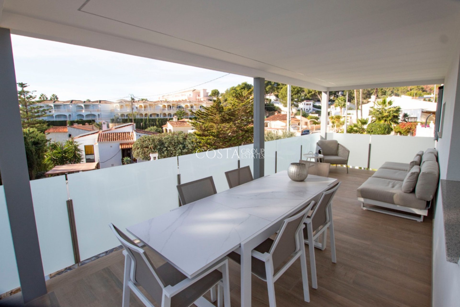 Odsprzedaż - Willa -
Benissa