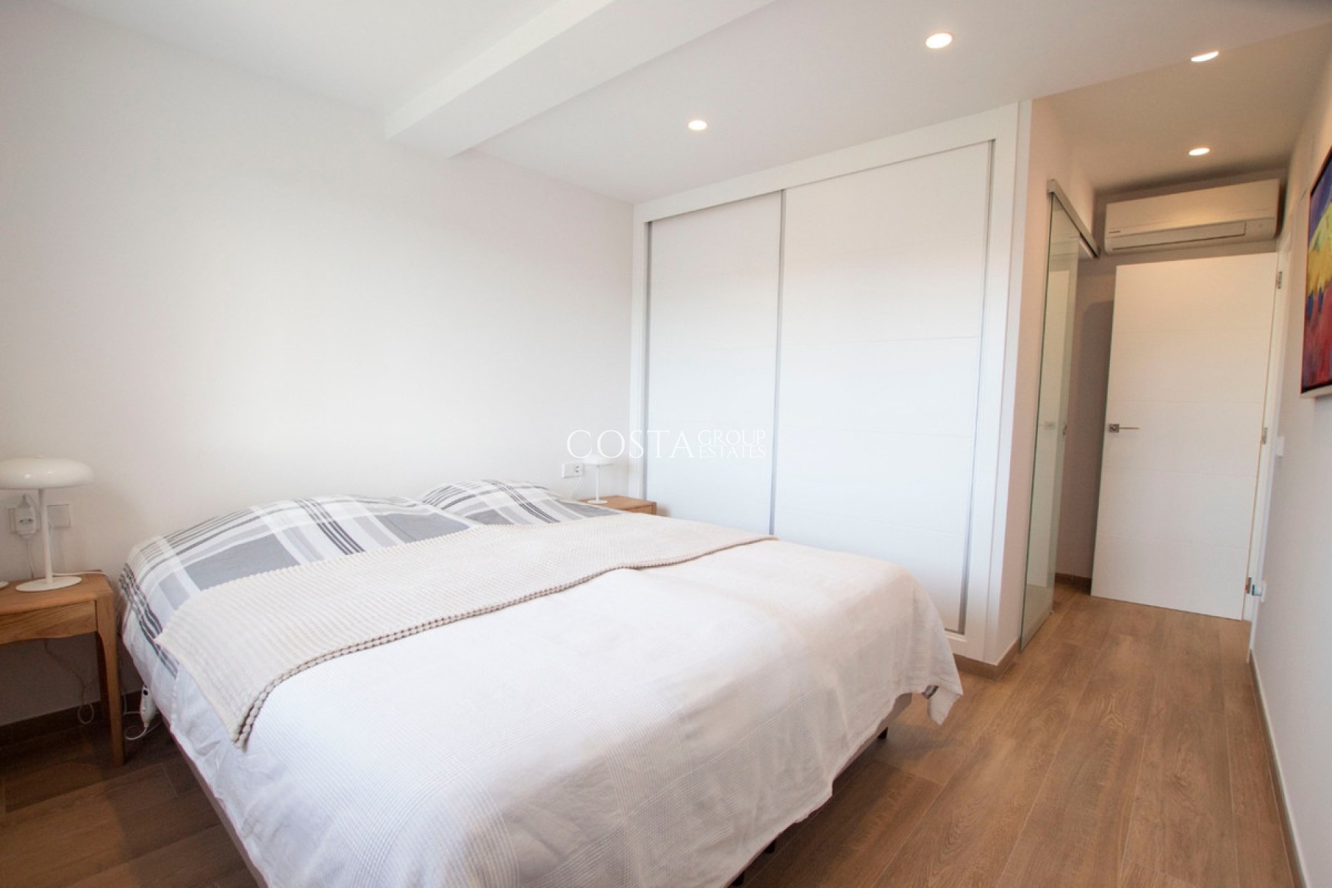 Odsprzedaż - Willa -
Benissa