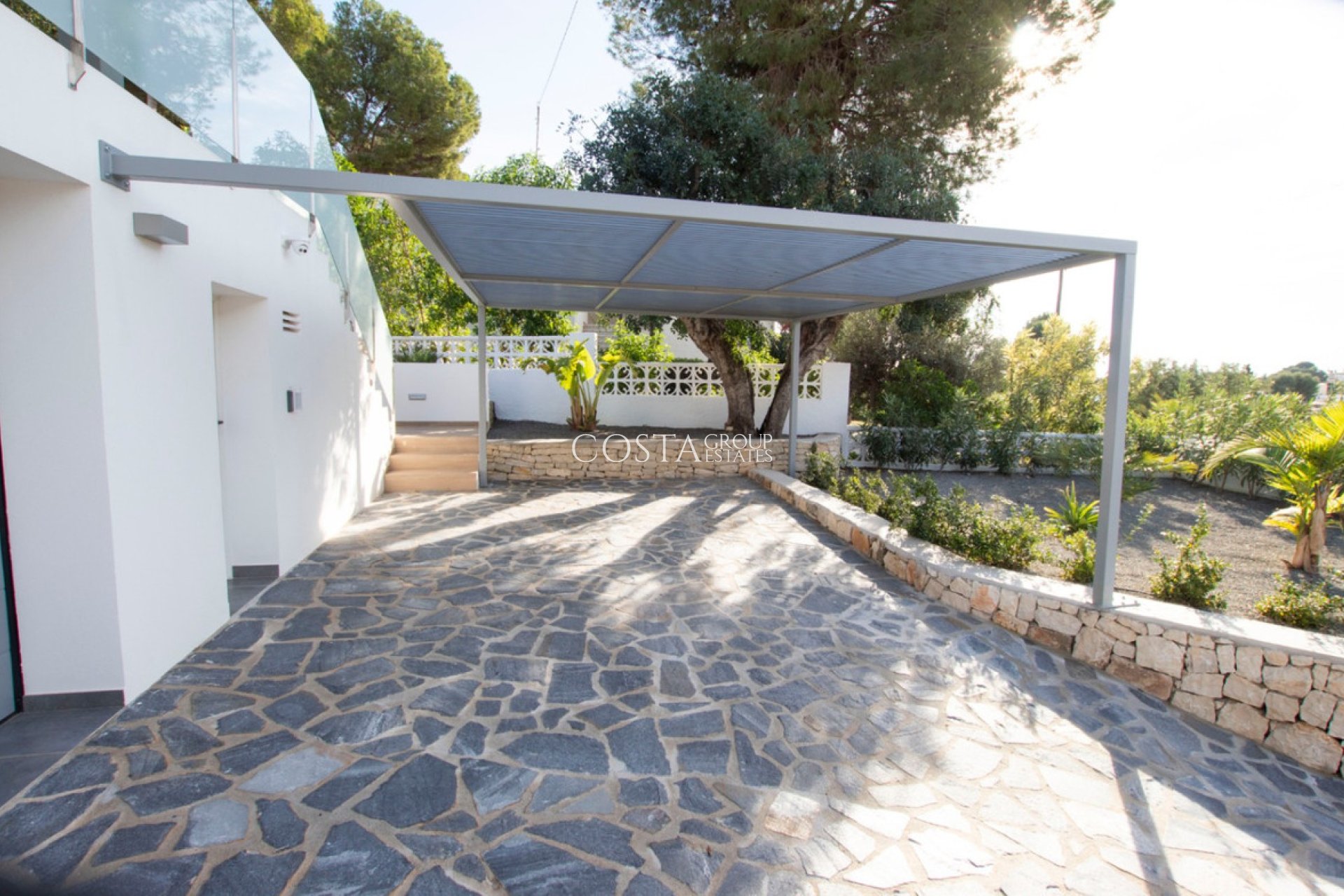 Odsprzedaż - Willa -
Benissa