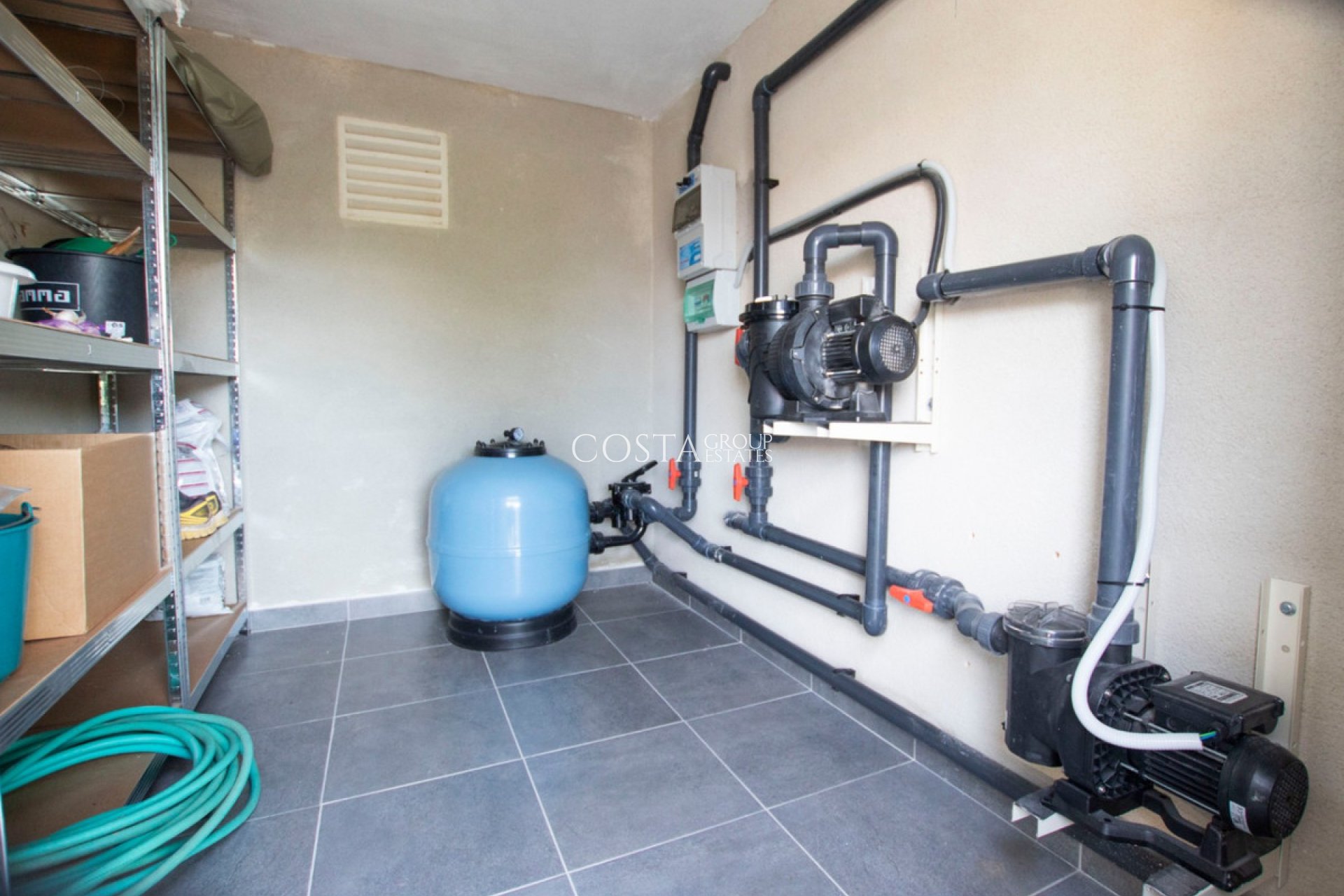 Odsprzedaż - Willa -
Benissa