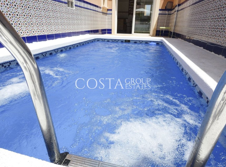 Odsprzedaż - Willa -
Bigastro