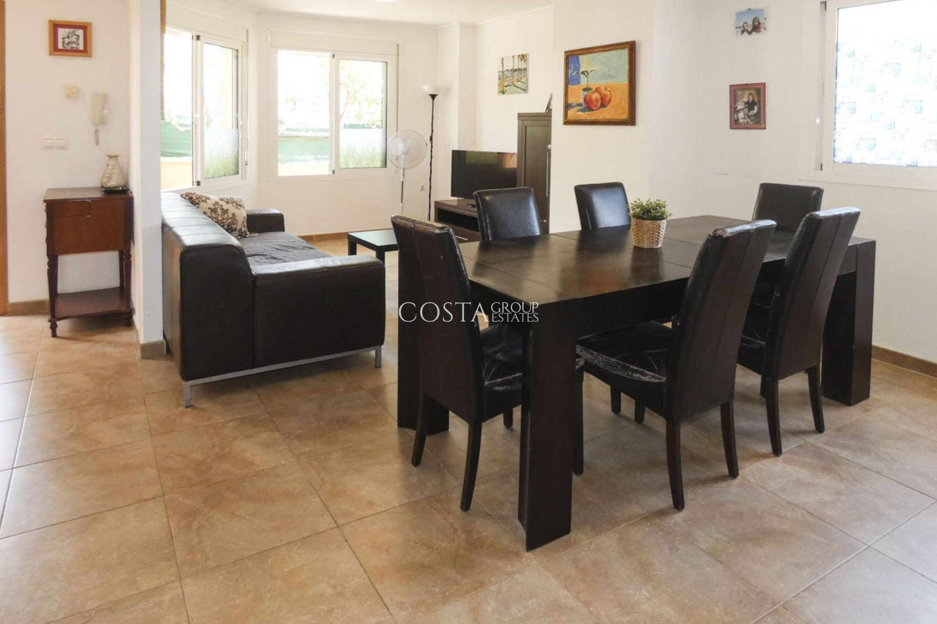 Odsprzedaż - Willa -
Bigastro