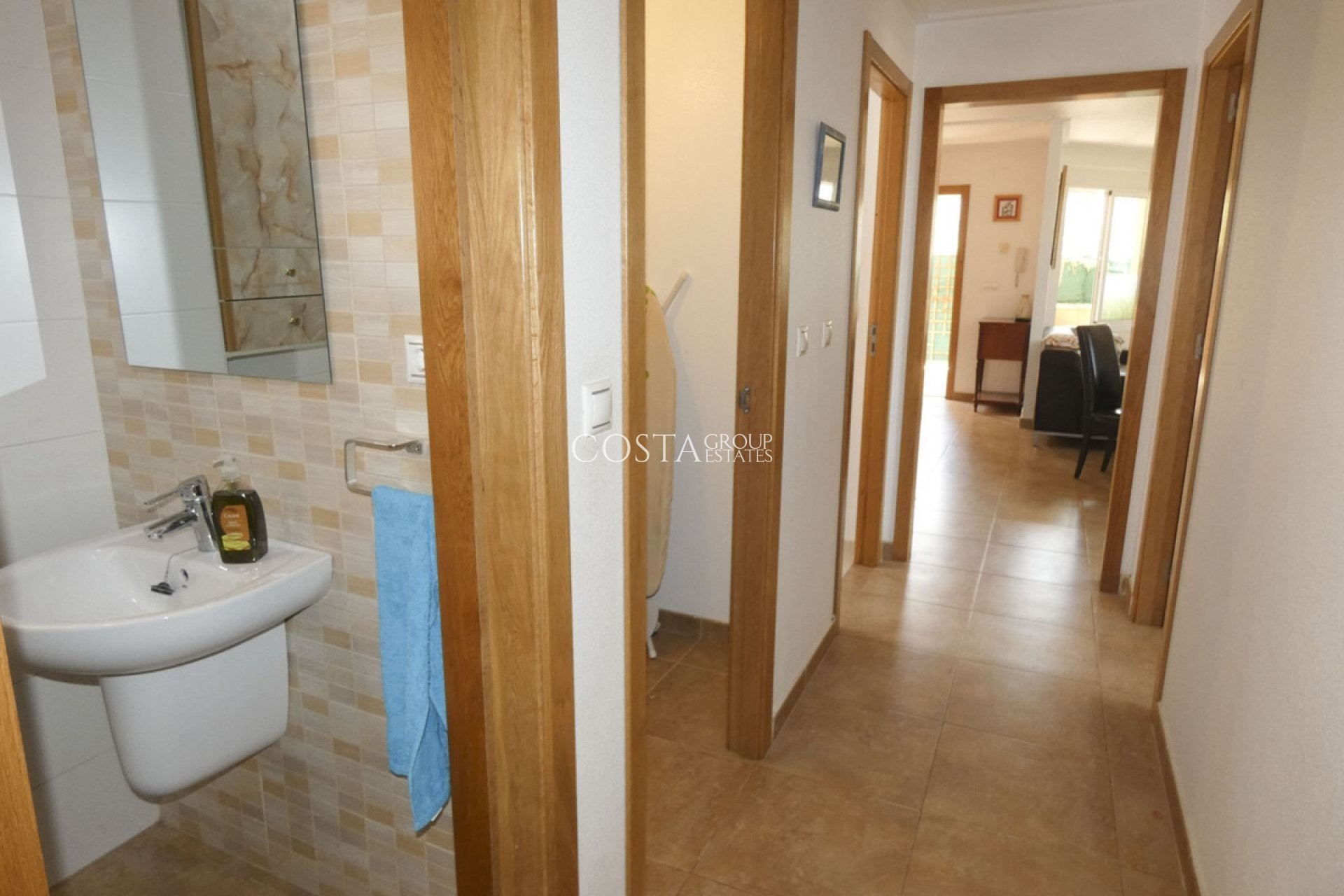 Odsprzedaż - Willa -
Bigastro