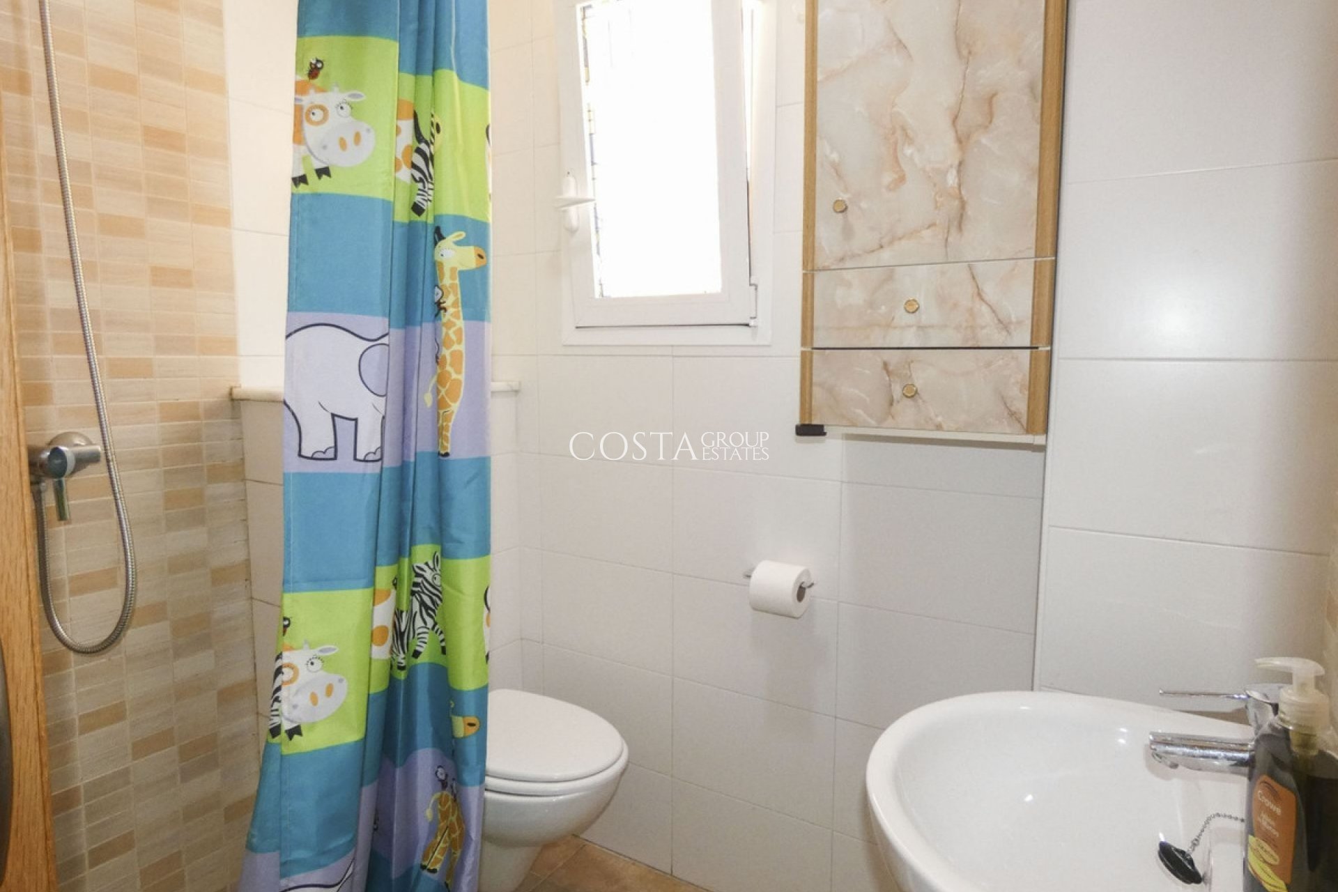 Odsprzedaż - Willa -
Bigastro