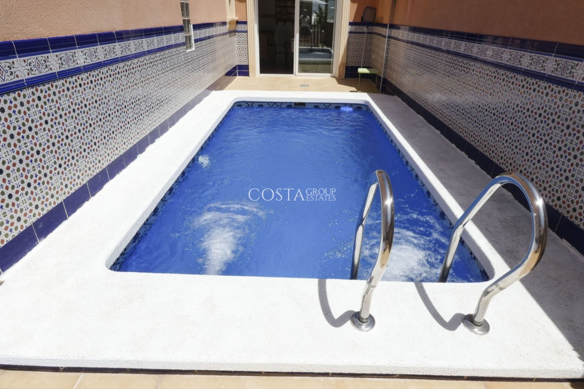 Odsprzedaż - Willa -
Bigastro