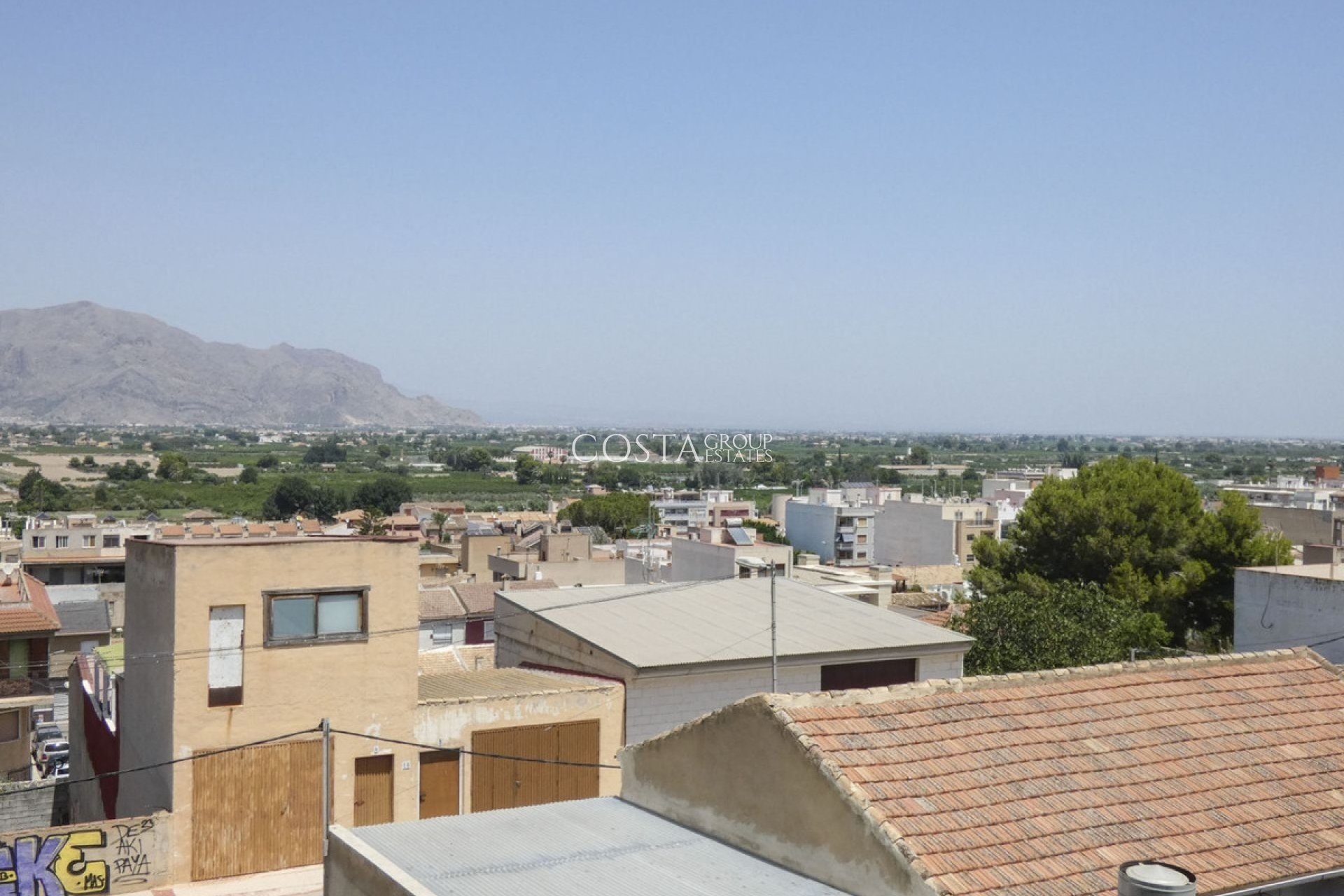 Odsprzedaż - Willa -
Bigastro