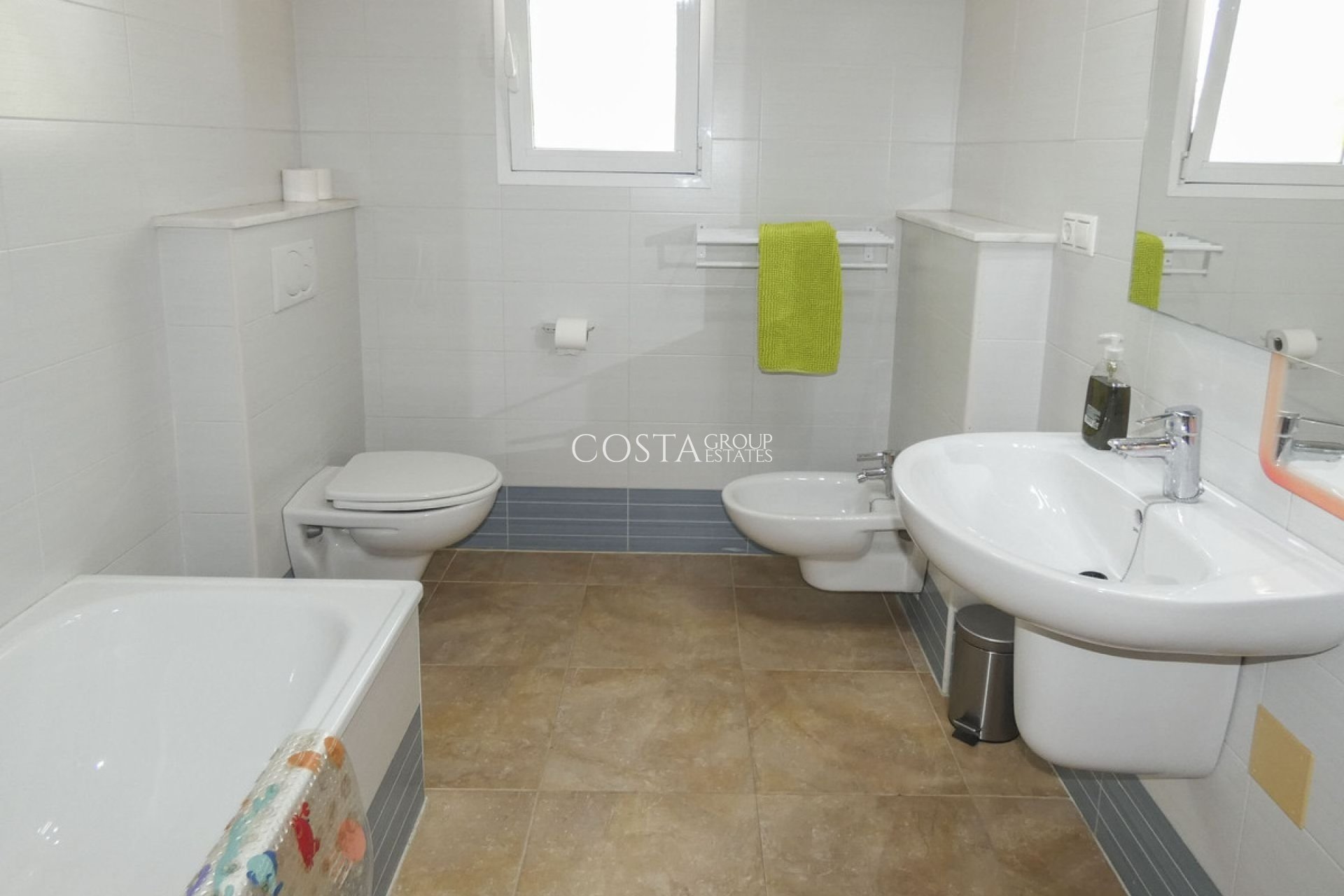 Odsprzedaż - Willa -
Bigastro