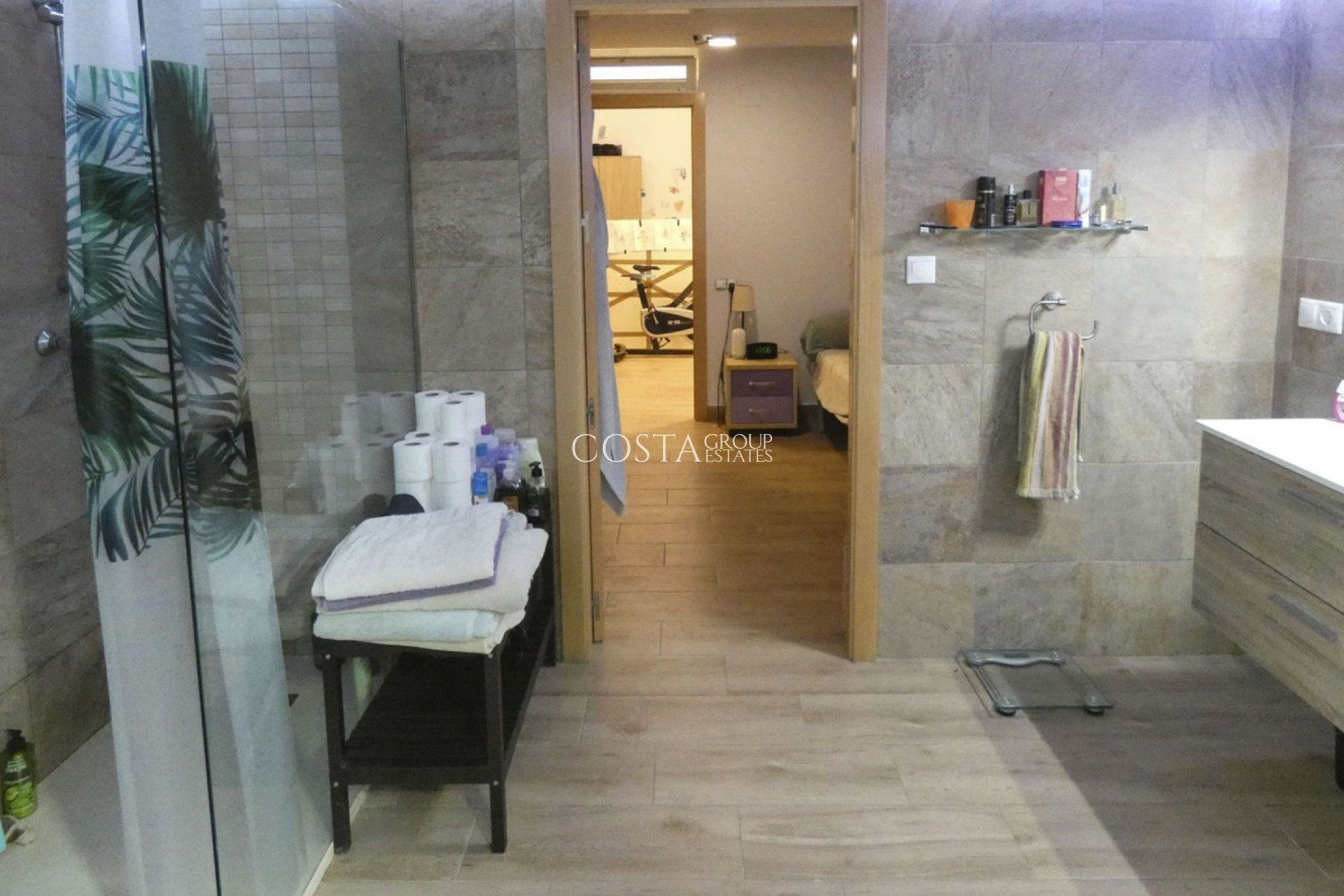 Odsprzedaż - Willa -
Bigastro