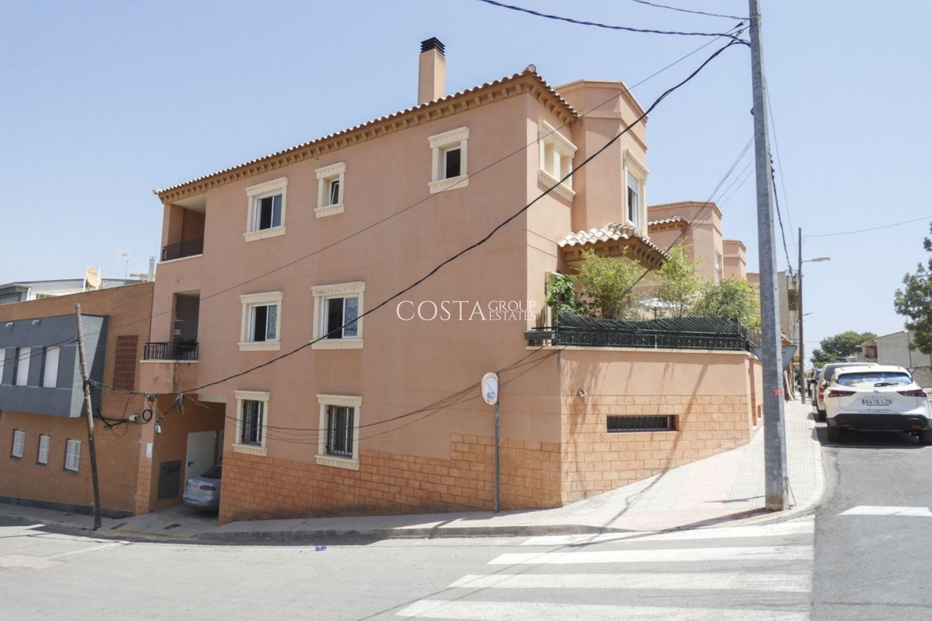 Odsprzedaż - Willa -
Bigastro