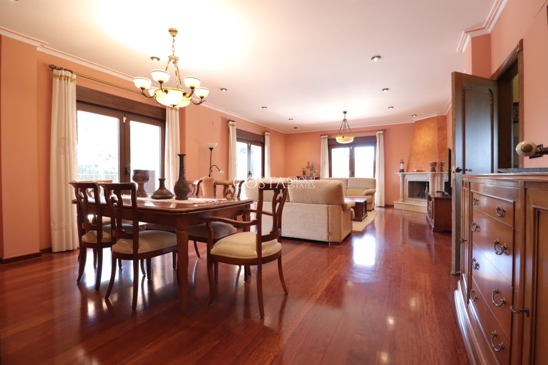 Odsprzedaż - Willa -
Callosa de Segura - Callosa de Segura Centro