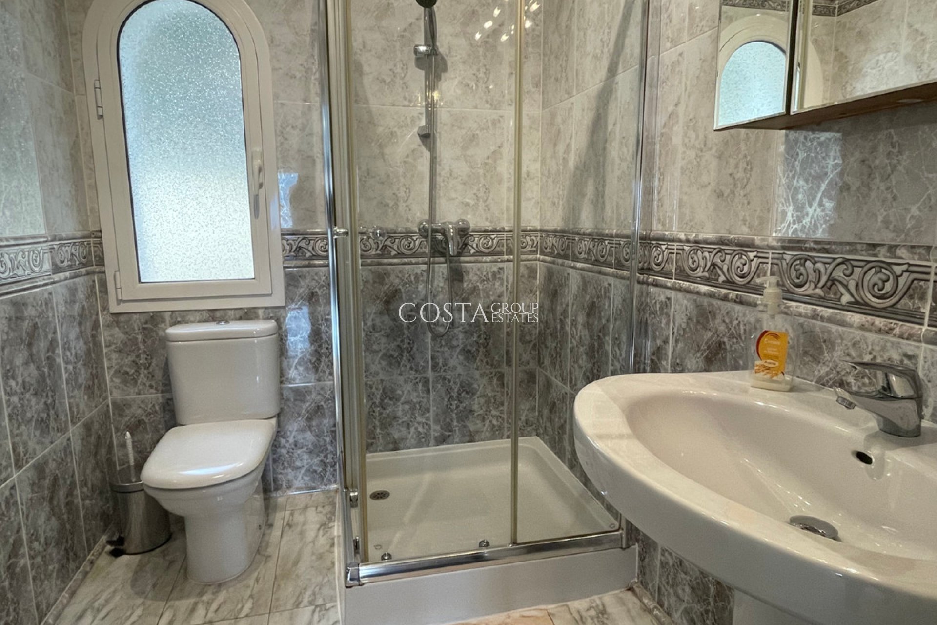 Odsprzedaż - Willa -
Calpe - Calpe Centro