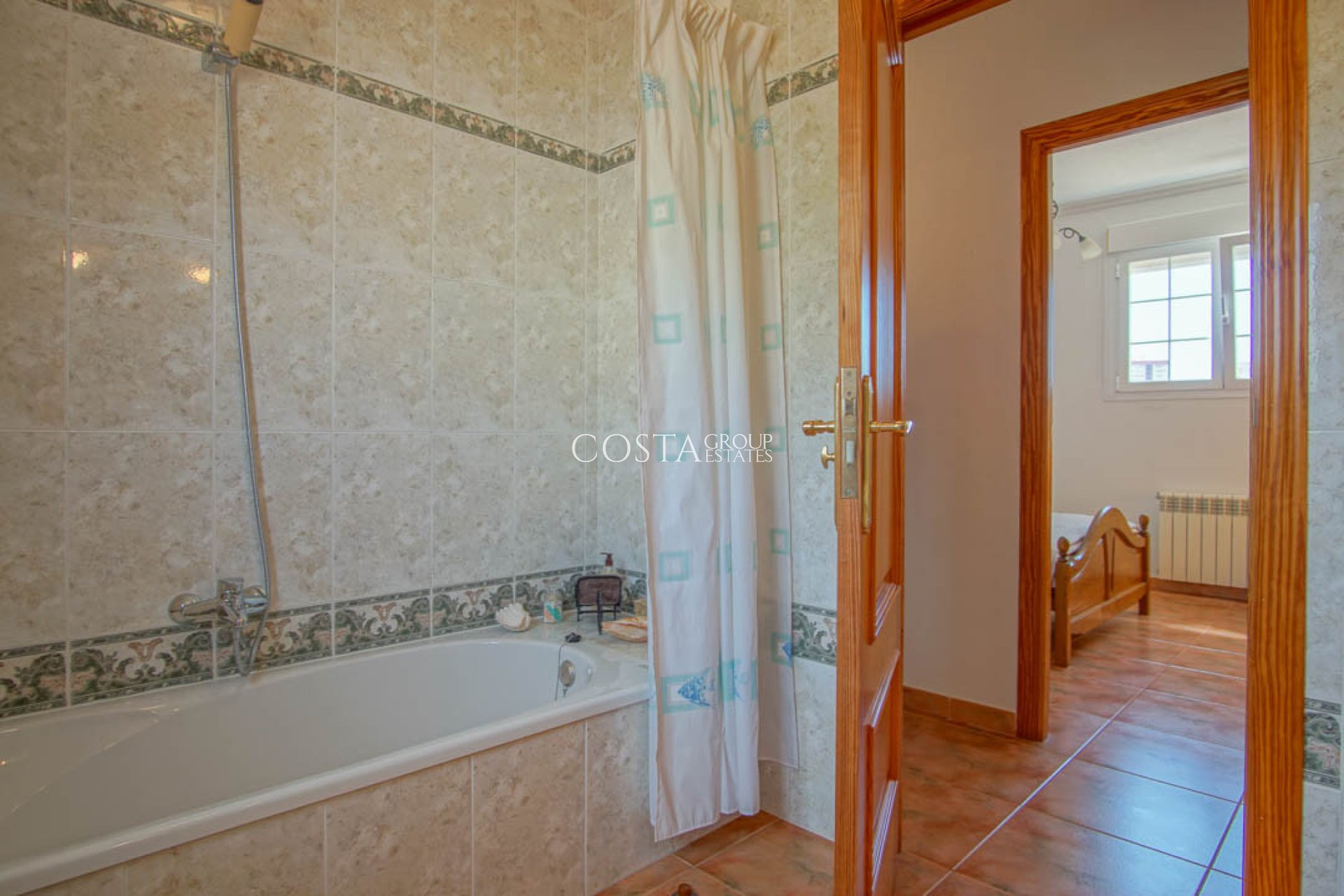 Odsprzedaż - Willa -
Calpe - Calpe Centro