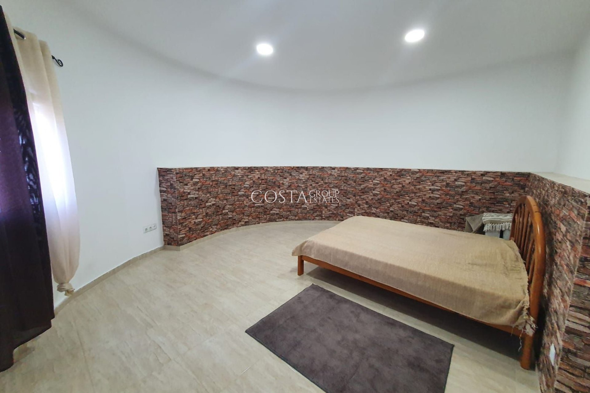 Odsprzedaż - Willa -
Calpe - Calpe Centro