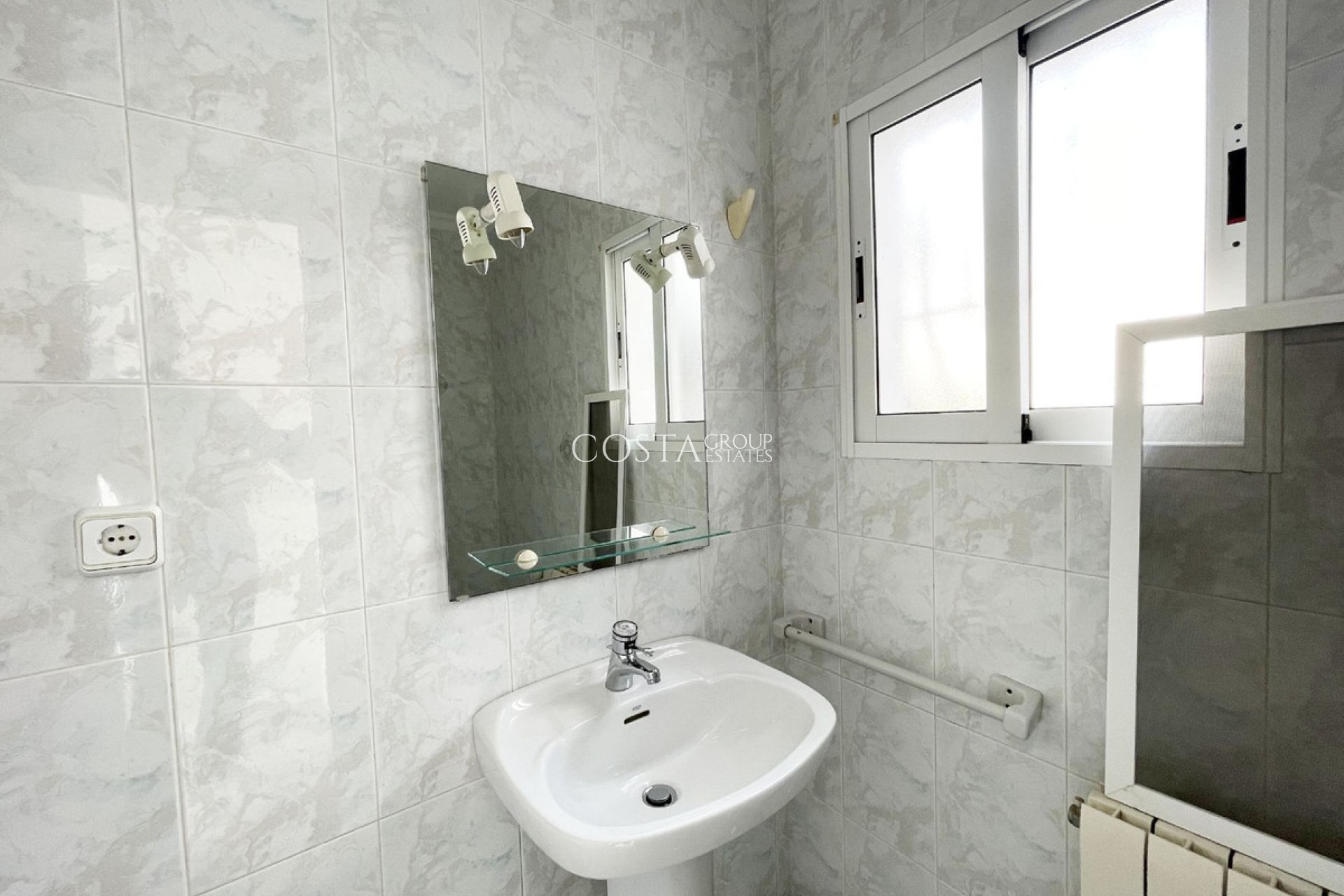 Odsprzedaż - Willa -
Calpe - Calpe Centro