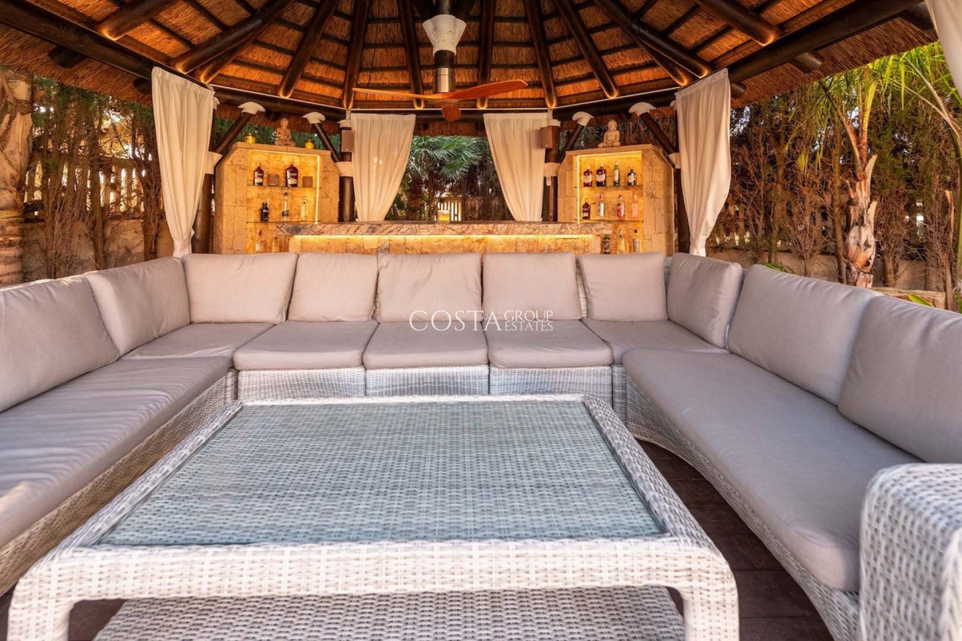 Odsprzedaż - Willa -
Calpe - Calpe Centro