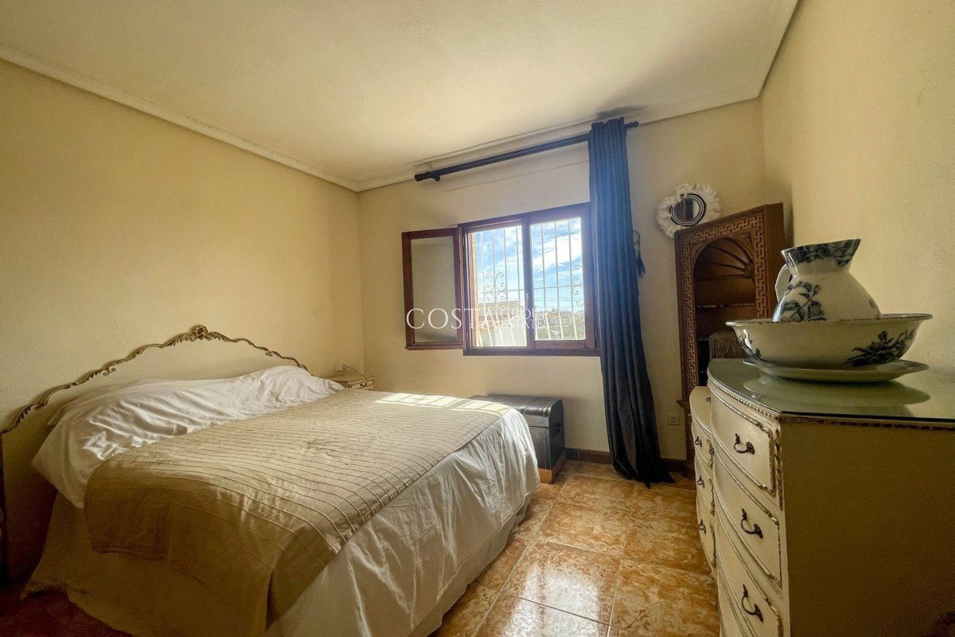 Odsprzedaż - Willa -
Calpe - Calpe Centro